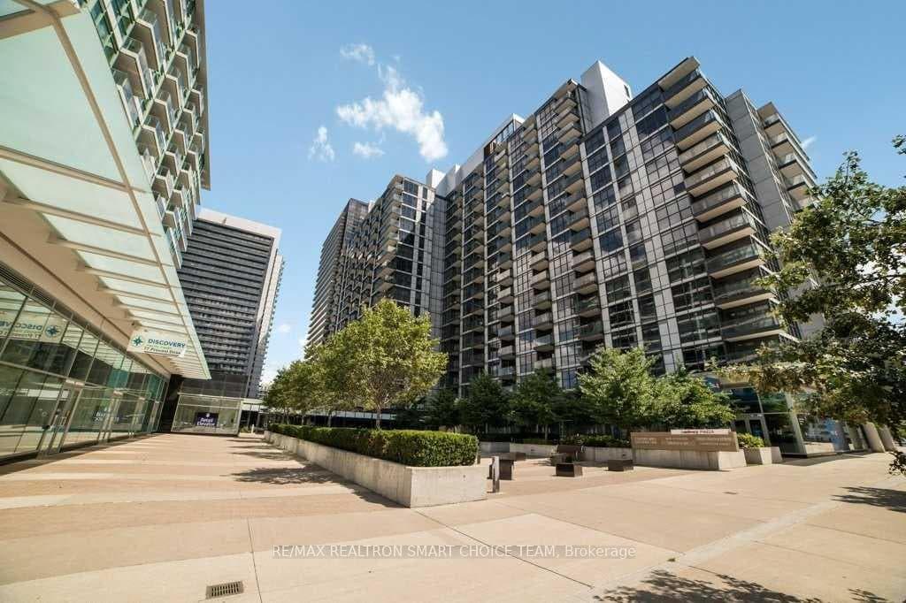 19 Singer Court Unit 215, Toronto C15