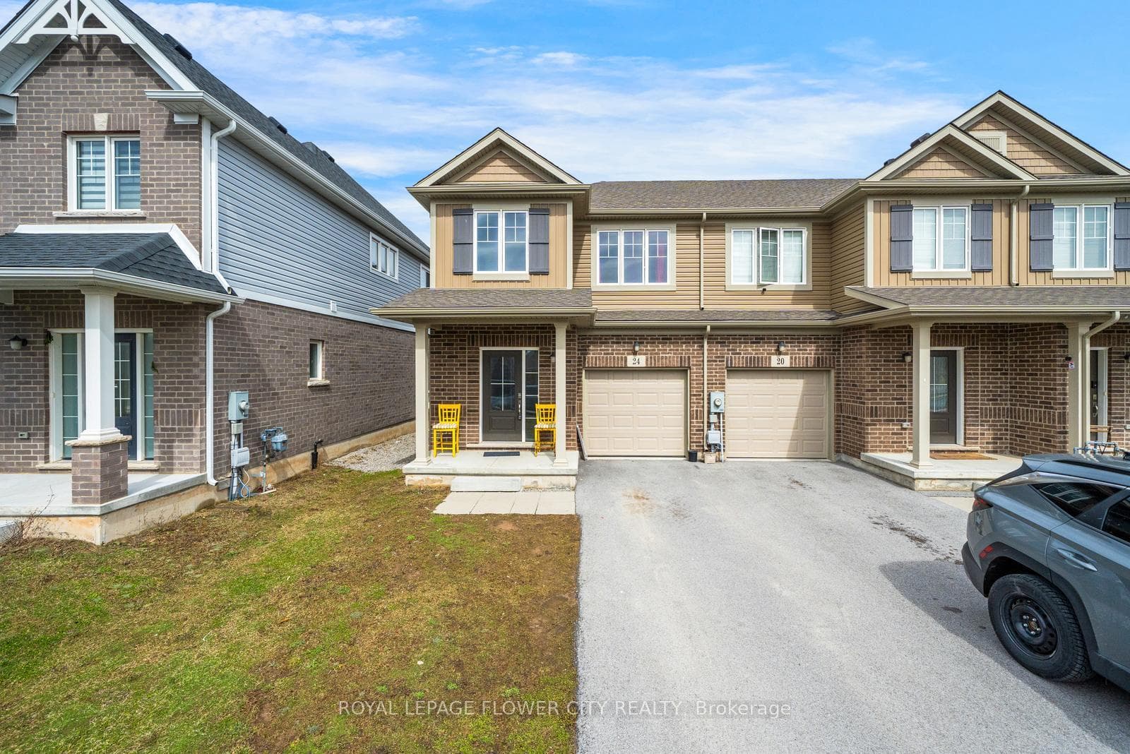 24 Sycamore Street, Welland, ON L3C 0H8 - Photo 1