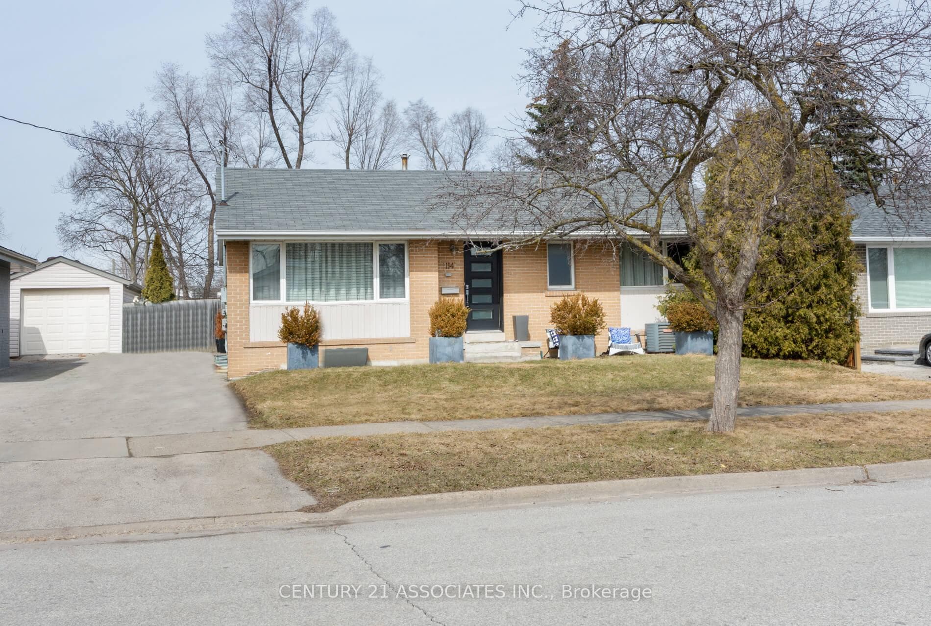 114 Eldomar Avenue, Brampton, ON L6W 1R8 - Photo 1