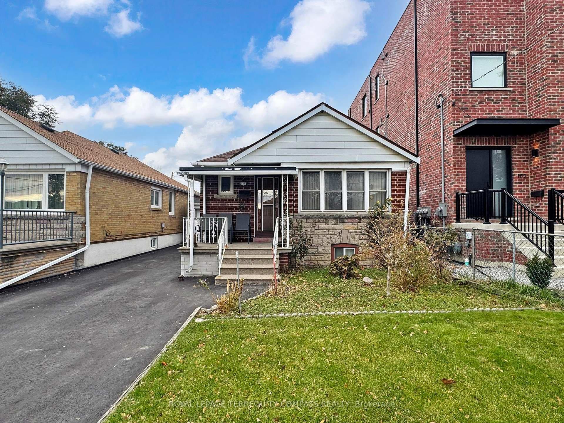 184 Cameron Avenue, Keelesdale / Eglinton West, ON M6M 1R7 - Photo 1