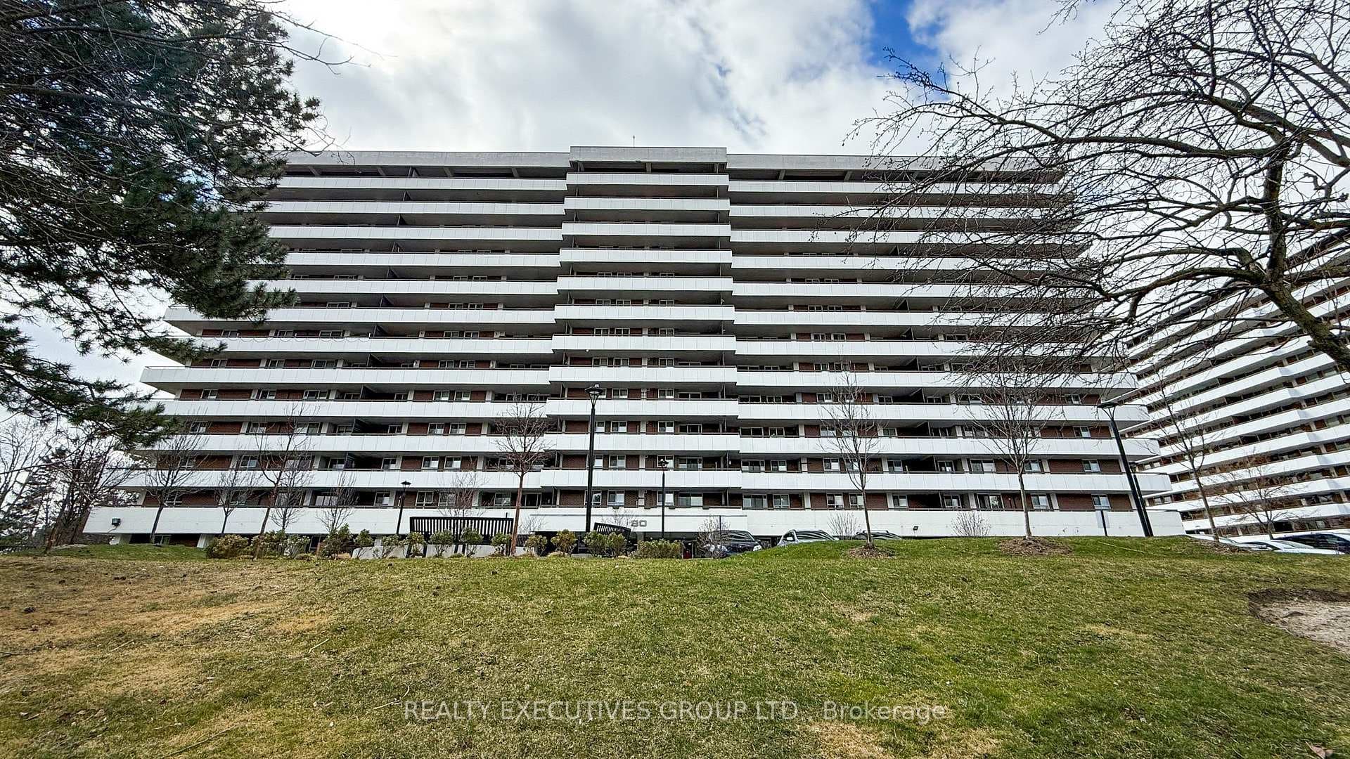 80 Inverlochy Boulevard Unit 701, Markham, ON L3T 4P3 - Photo 1