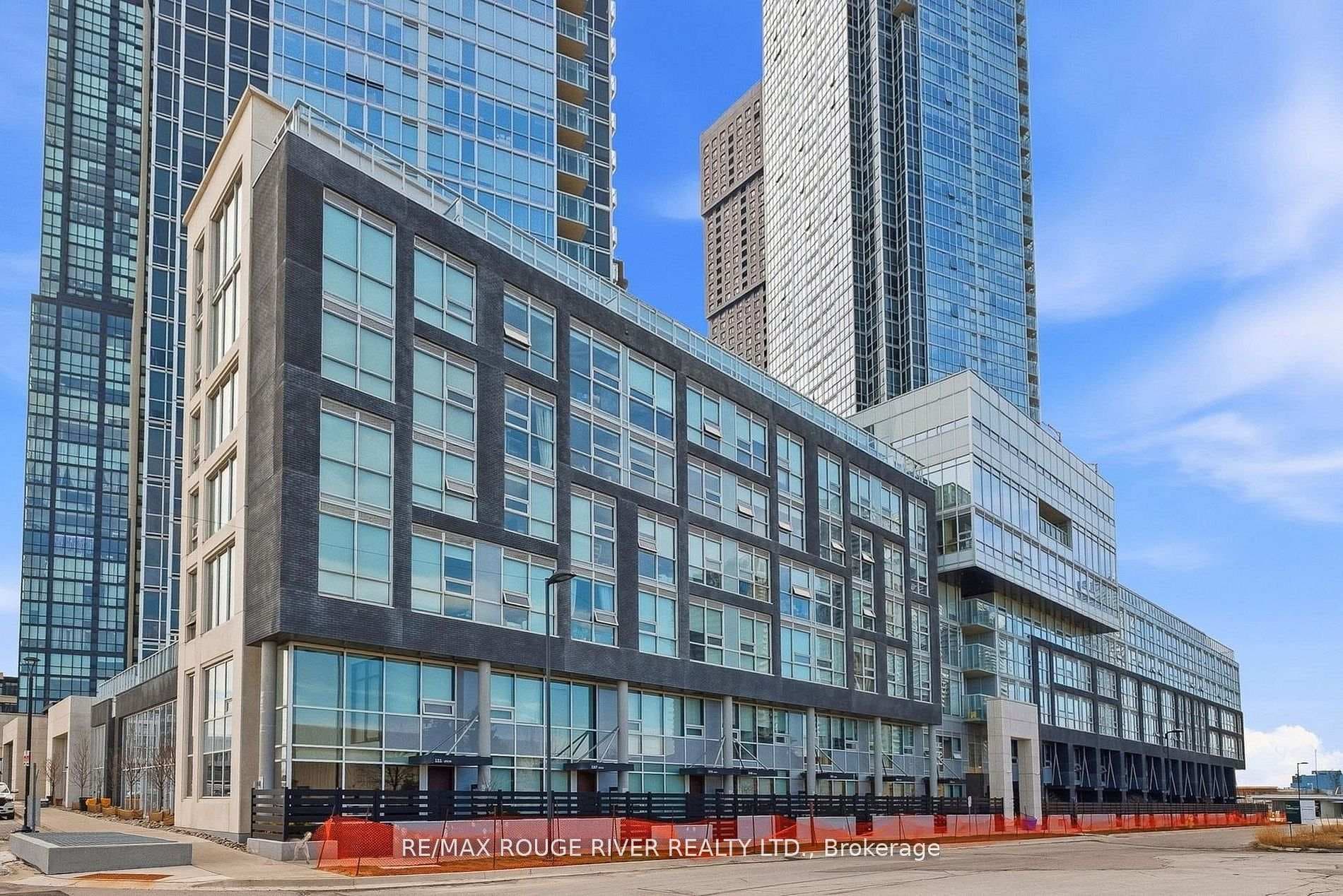 2908 Highway 7 N/A Unit Th 104, Vaughan, ON L4K 0K5 - Photo 1