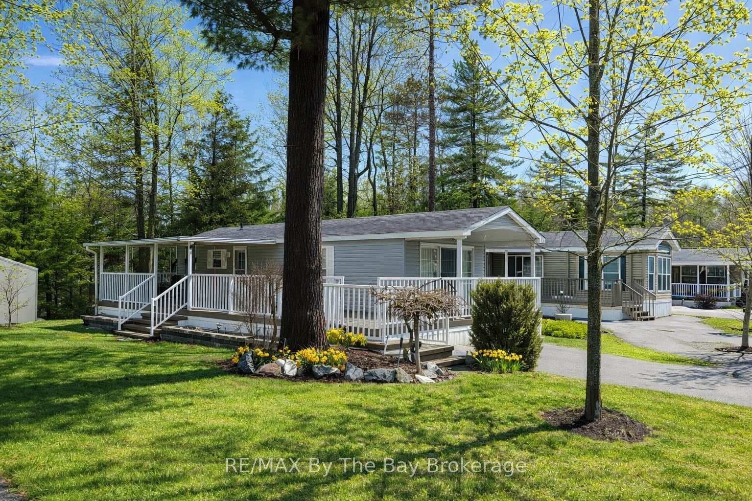 32 Temagami Trail, Wasaga Beach, ON L9Z 1X7 - Photo 1