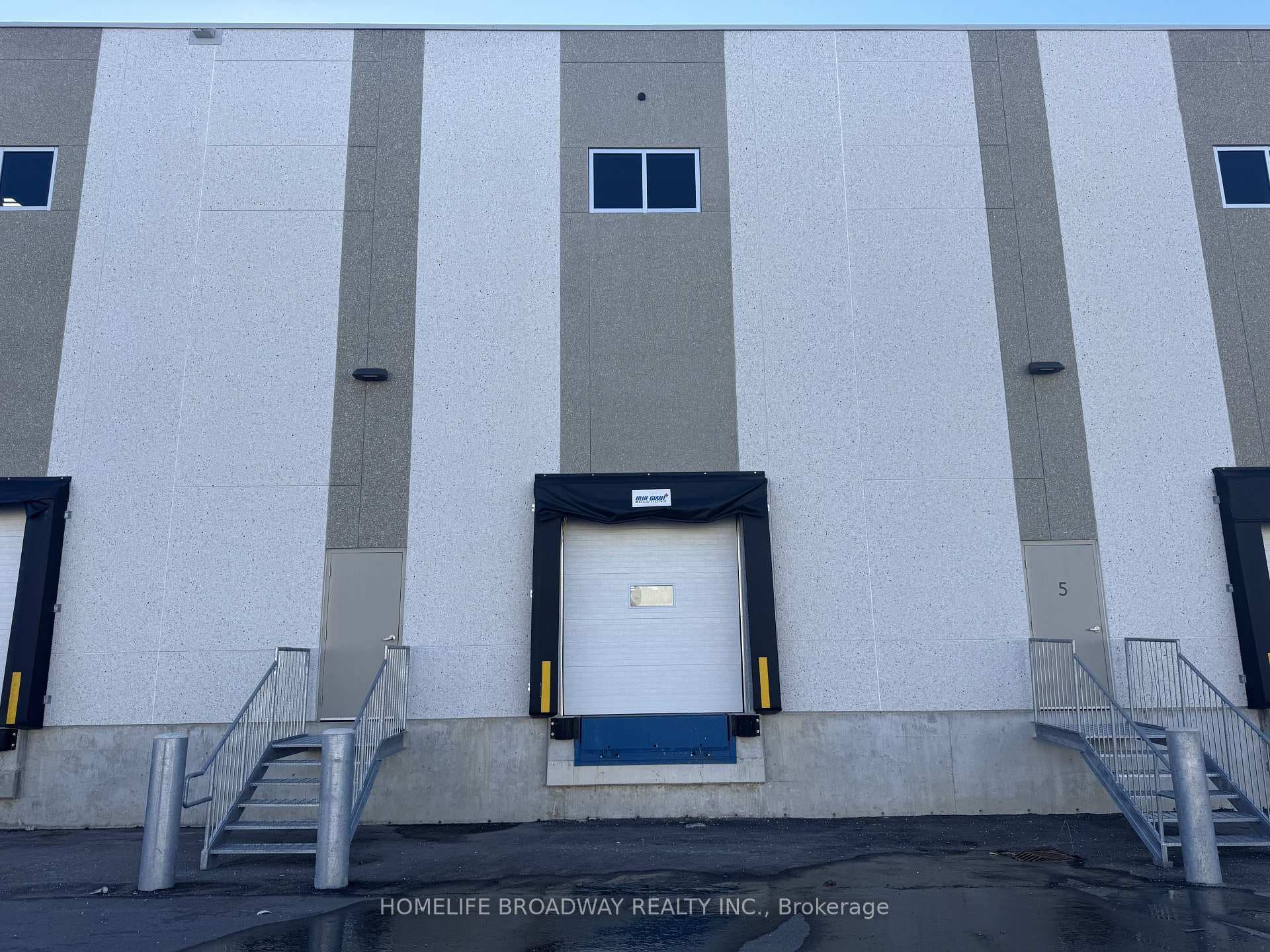 115 Addison Hall Circle Unit 6B, Aurora, ON L4G 7C7 - Photo 1
