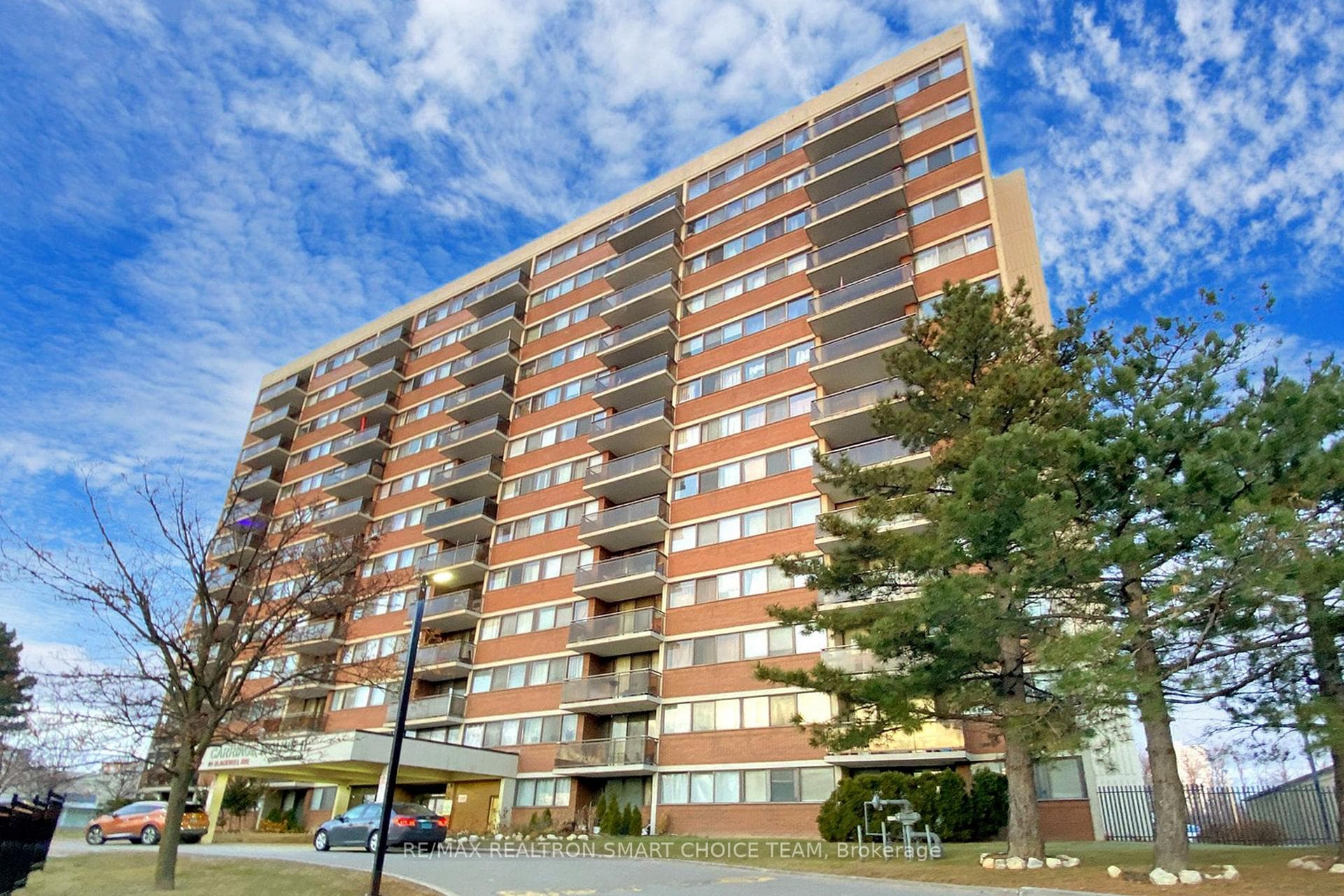 99 Blackwell Avenue Unit 703, Scarborough (Morningside / West Hill), ON M1B 3R5 - Photo 1