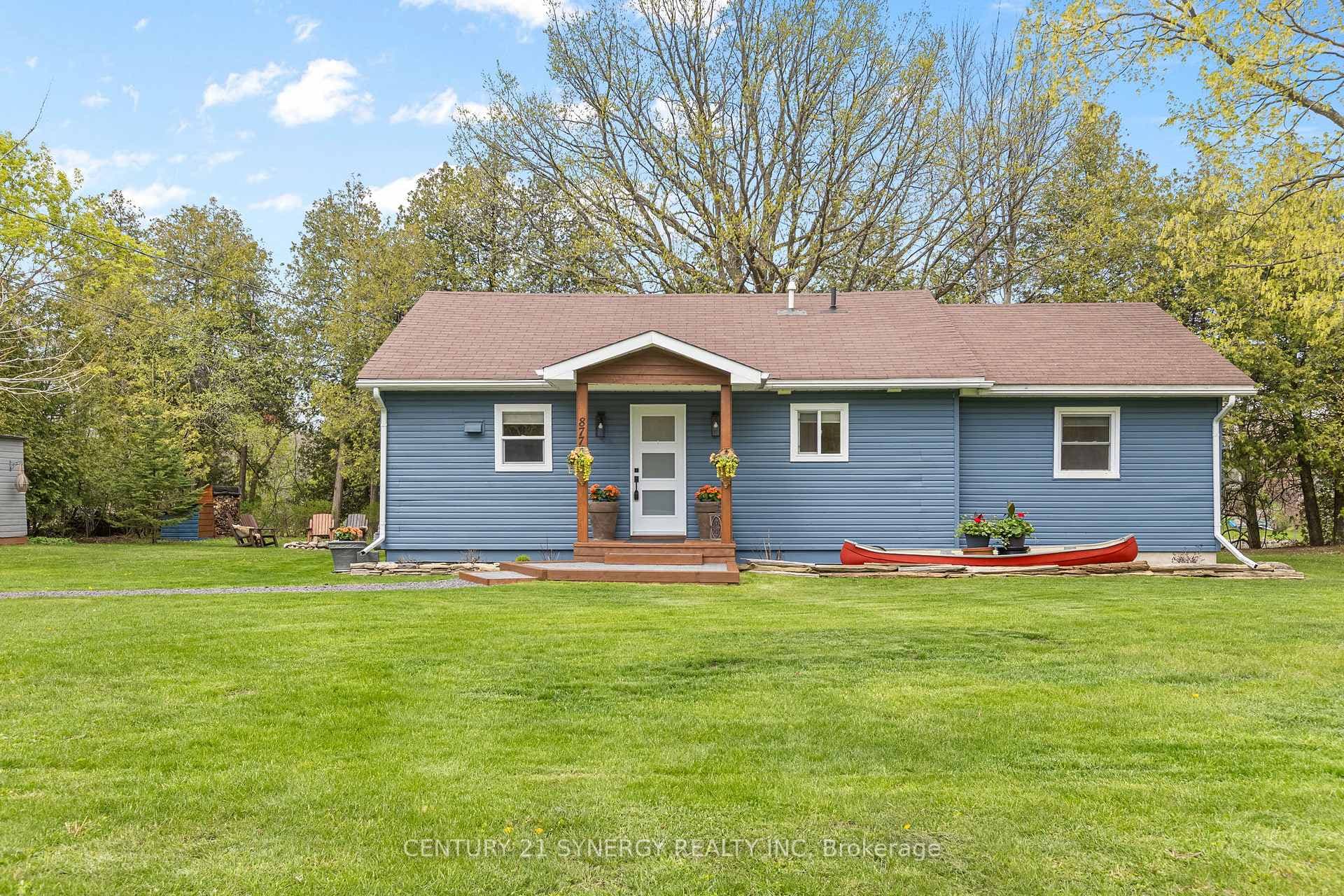 877 River Road, North Grenville