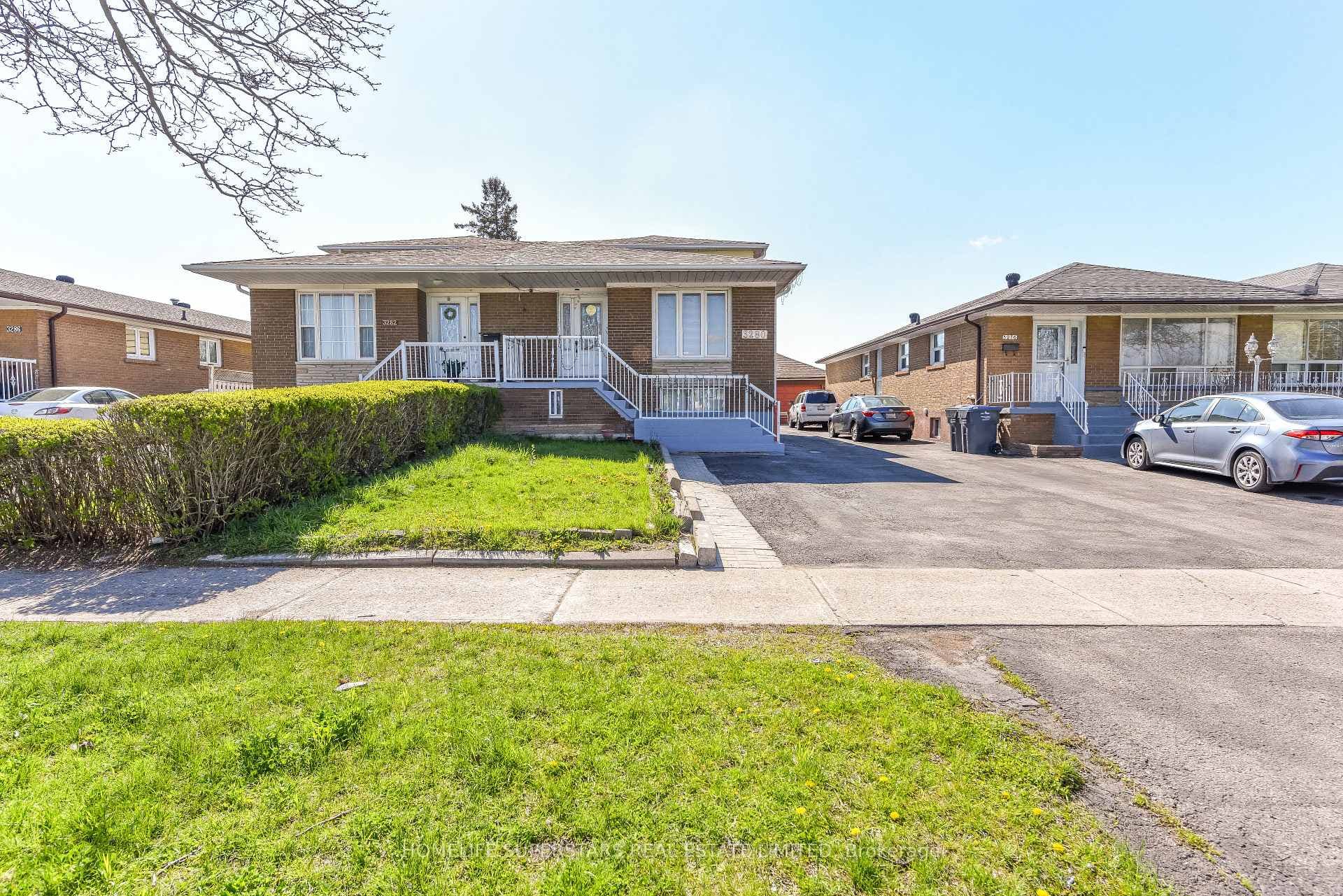3280 Clara Drive, Mississauga, ON L4T 2C7 - Photo 1