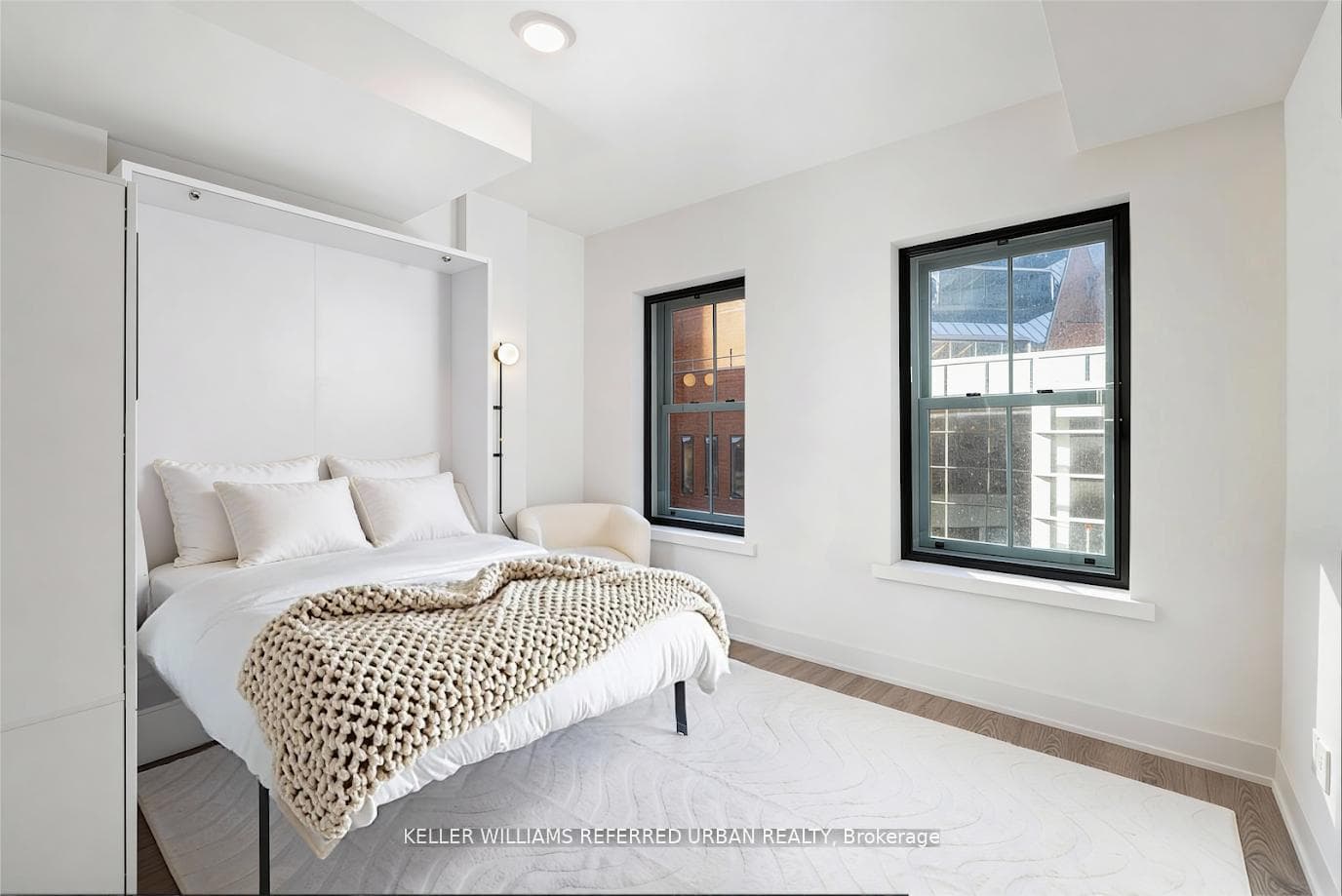 8 Cumberland Street Unit 301, Annex / Yorkville / Summerhill, ON M4W 0B6 - Photo 1