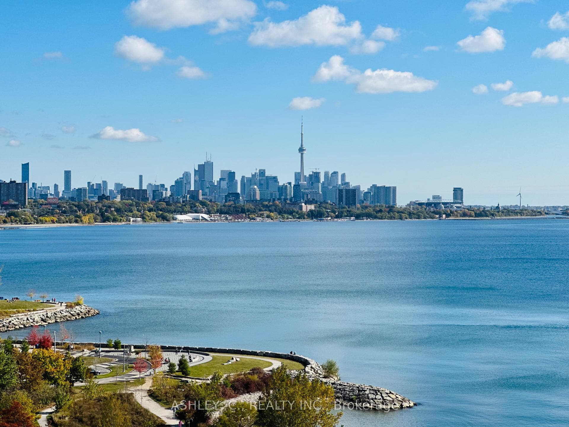 2095 Lake Shore Boulevard Unit PH15, Liberty Village / Parkdale / South Parkdale