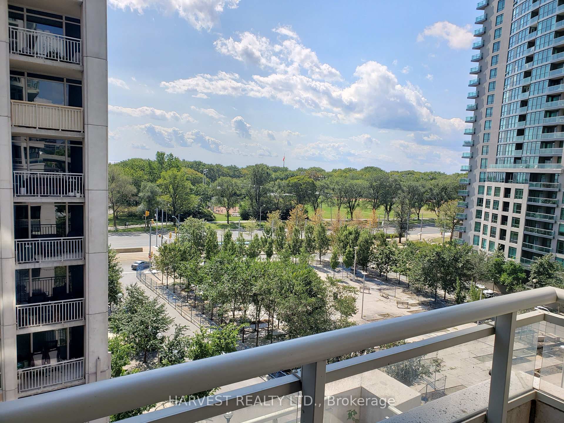 35 Bastion Street Unit 909, Toronto C01