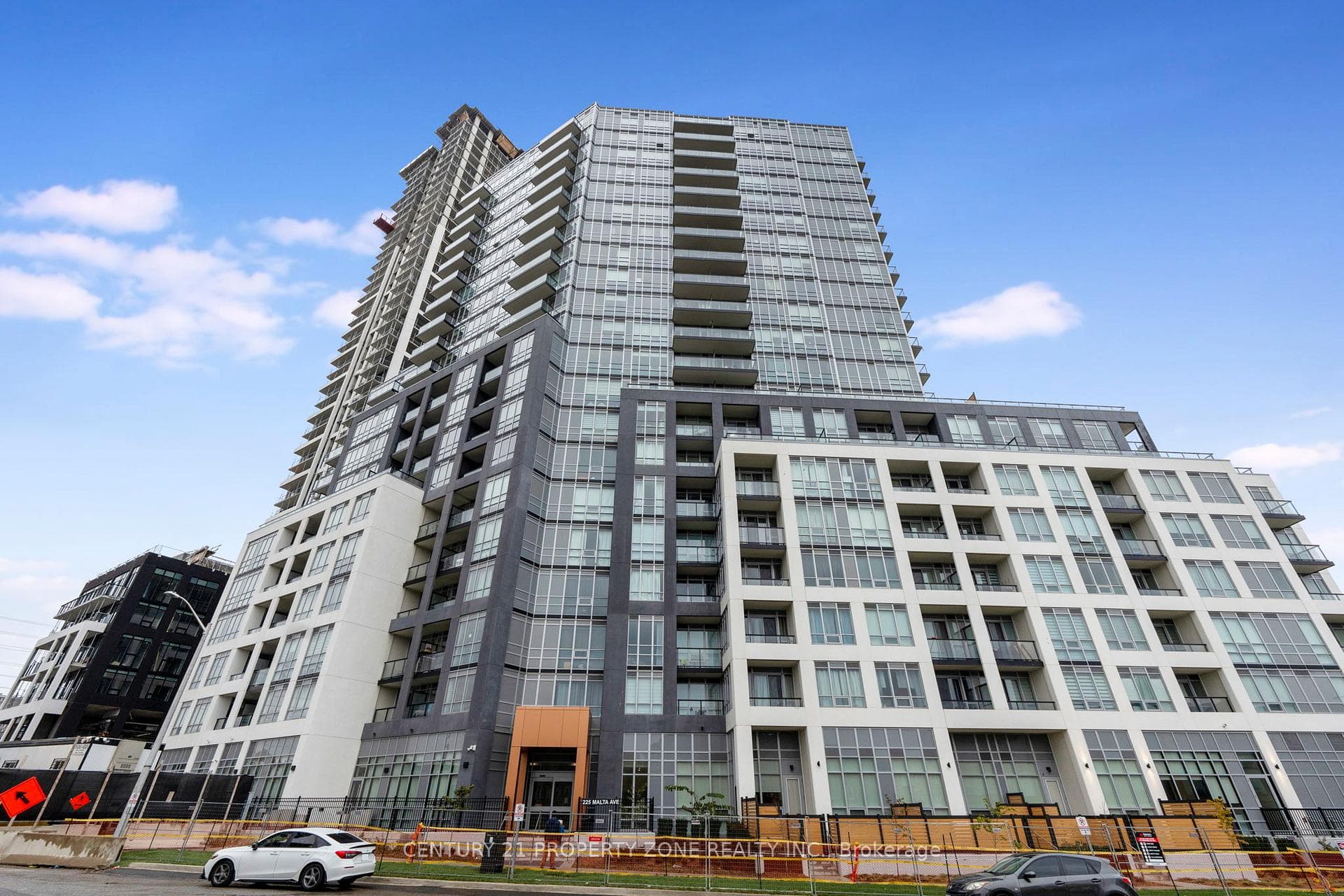 225 Malta Avenue Unit 510, Brampton, ON L6Y 4M5 - Photo 1
