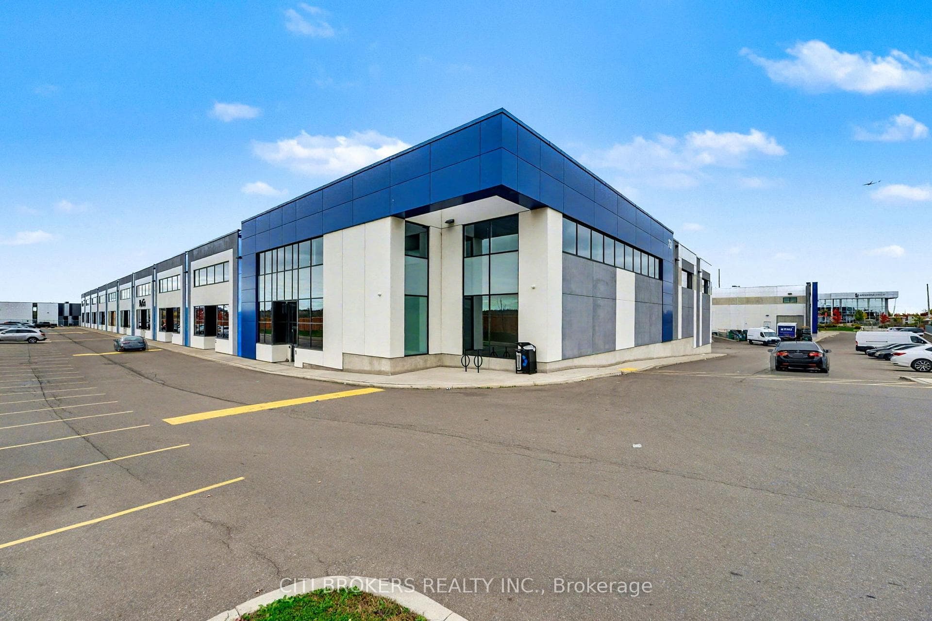 20 Lightbeam Terrace Unit B8, Brampton, ON L6Y 6H9 - Photo 1