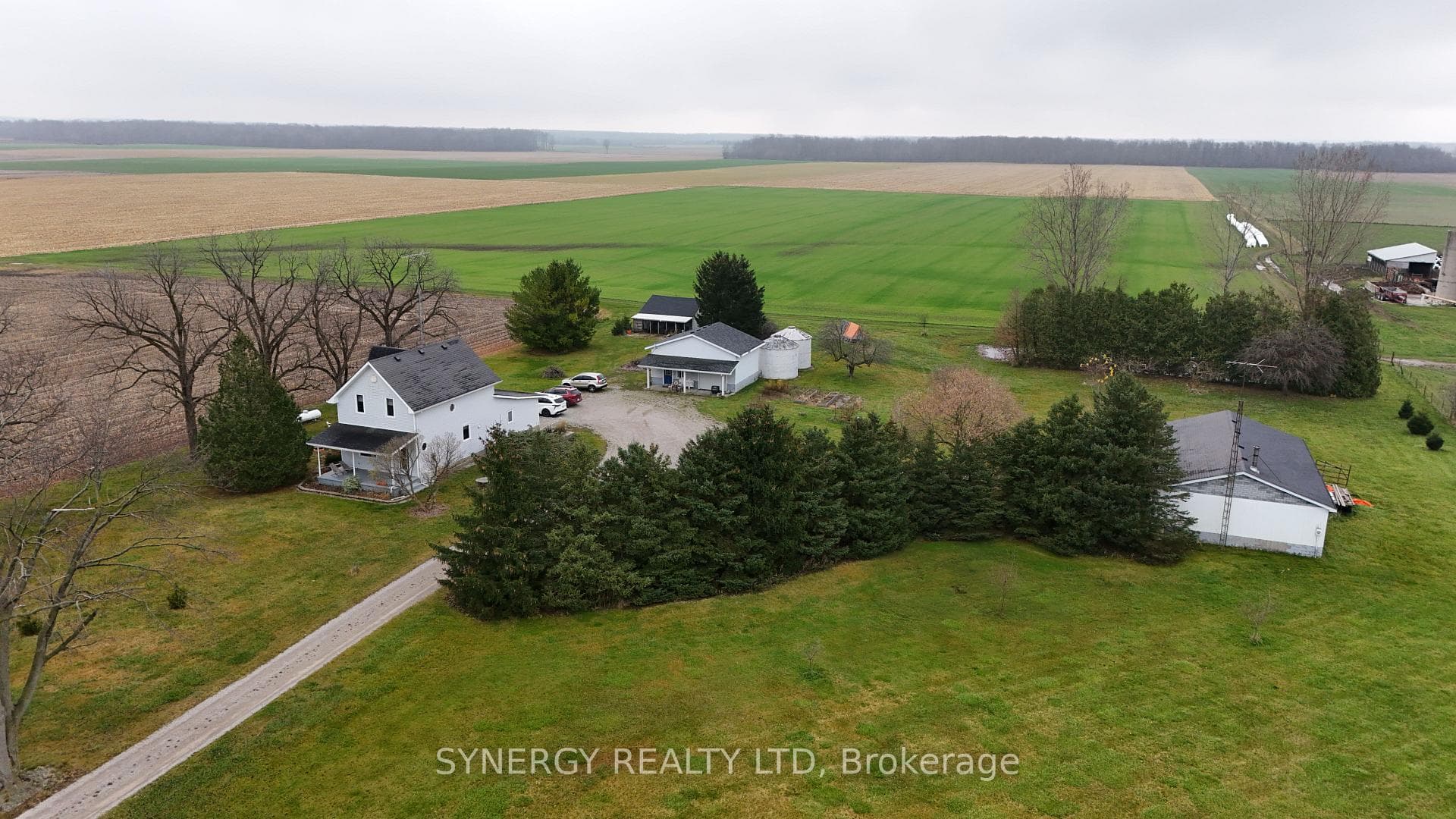 5819 London Line, Plympton-Wyoming, ON N0N 1T0 - Photo 1