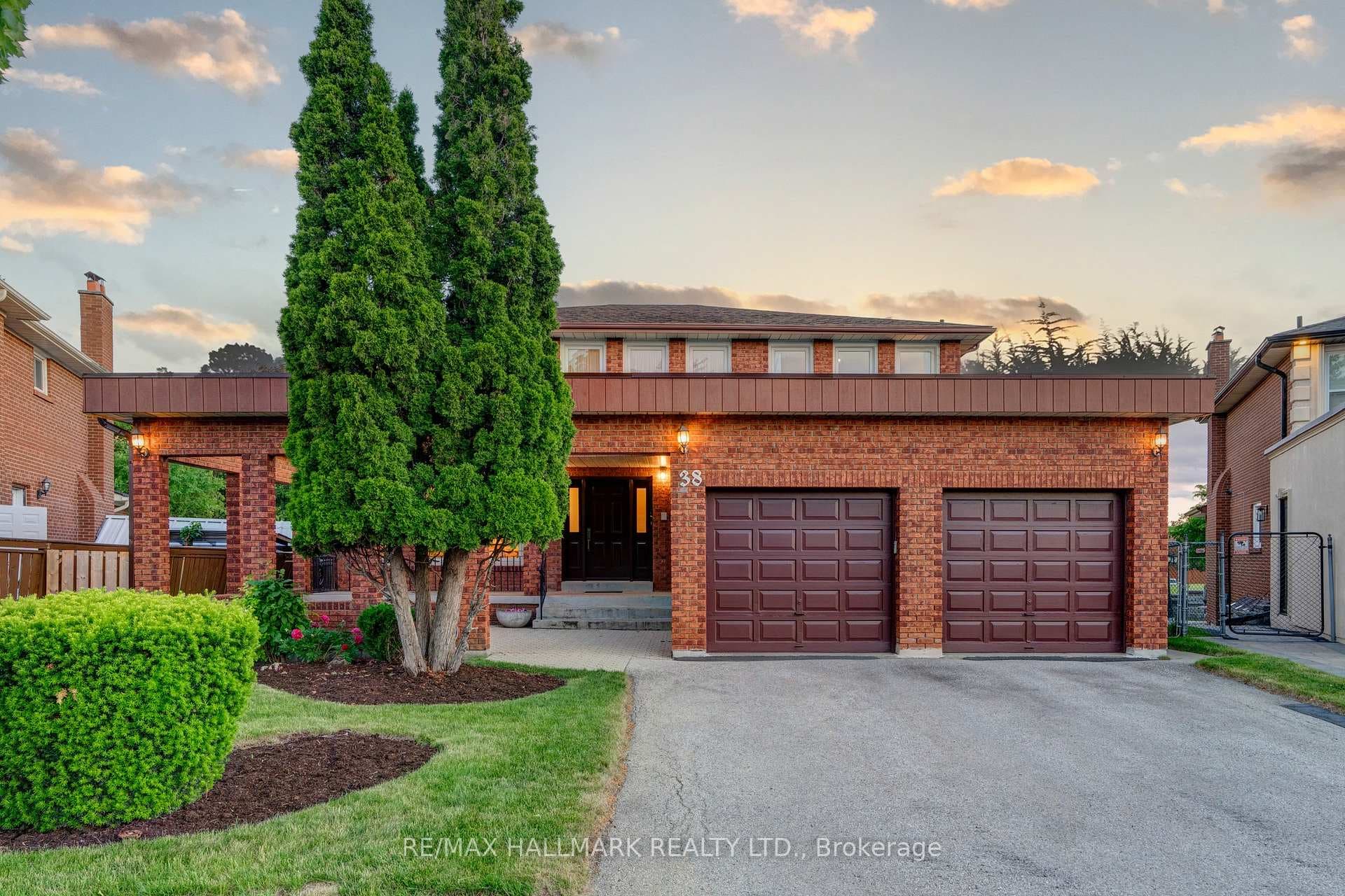 38 Elmartin Drive, Scarborough Village / Eglinton East, ON M1W 3C5 - Photo 1