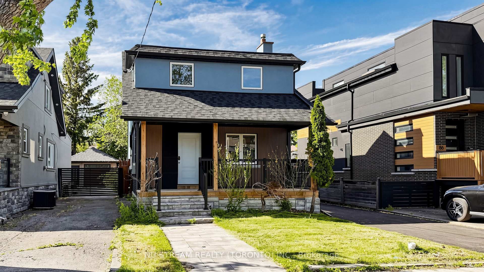 88 Waniska Avenue, Corso Italia / Dufferin Grove, ON M8Y 1R3 - Photo 1