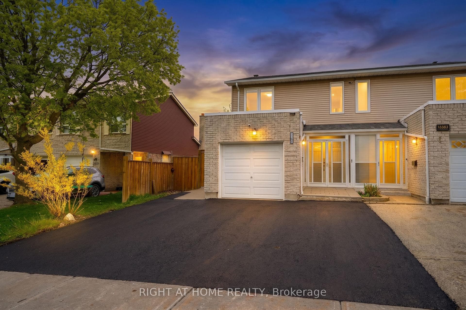 3305 Burdock Place, Mississauga, ON L5A 4B7 - Photo 1