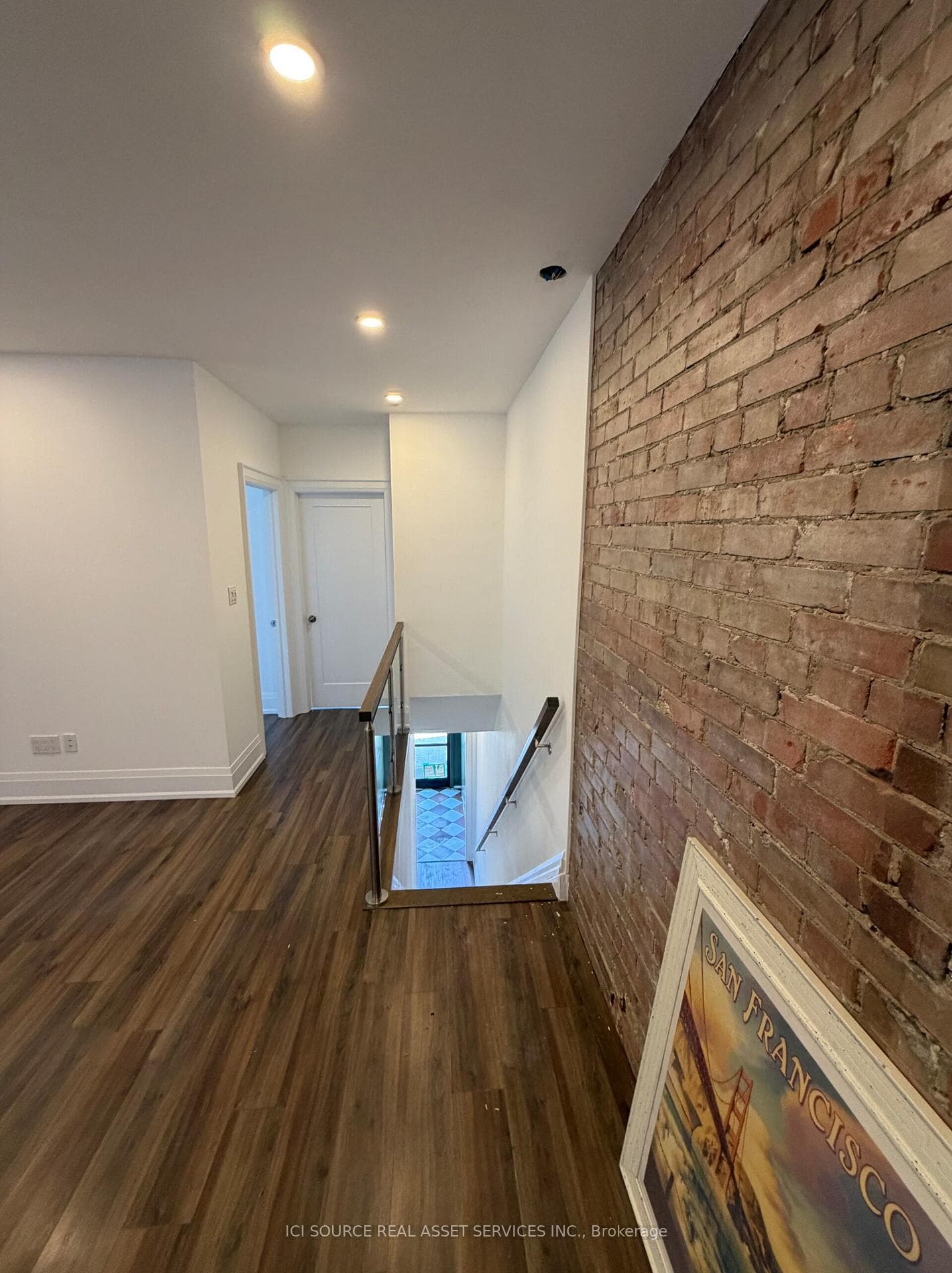779 St Clair Avenue Unit 2nd Floor, Annex / Yorkville / Summerhill, ON M6C 1B7 - Photo 1