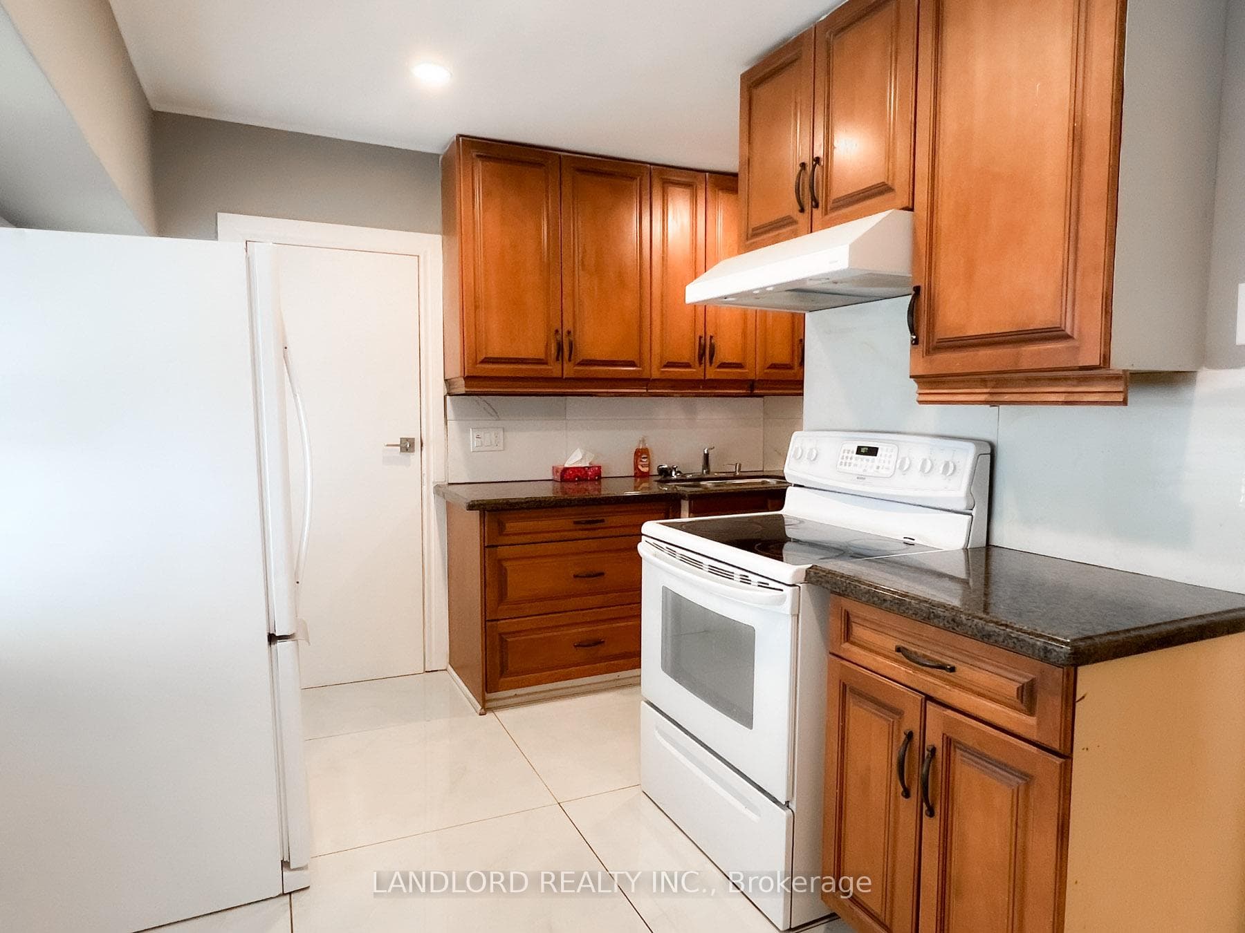 9 Albright Avenue Unit Main, Liberty Village / Parkdale / South Parkdale, ON M8W 1W9 - Photo 1