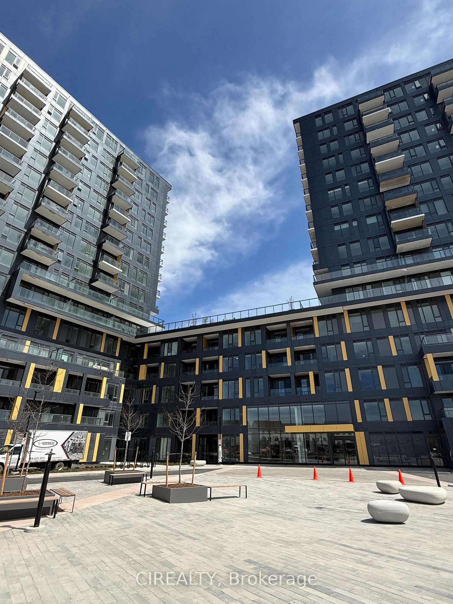 4878 Powers Common Unit 528, Burlington