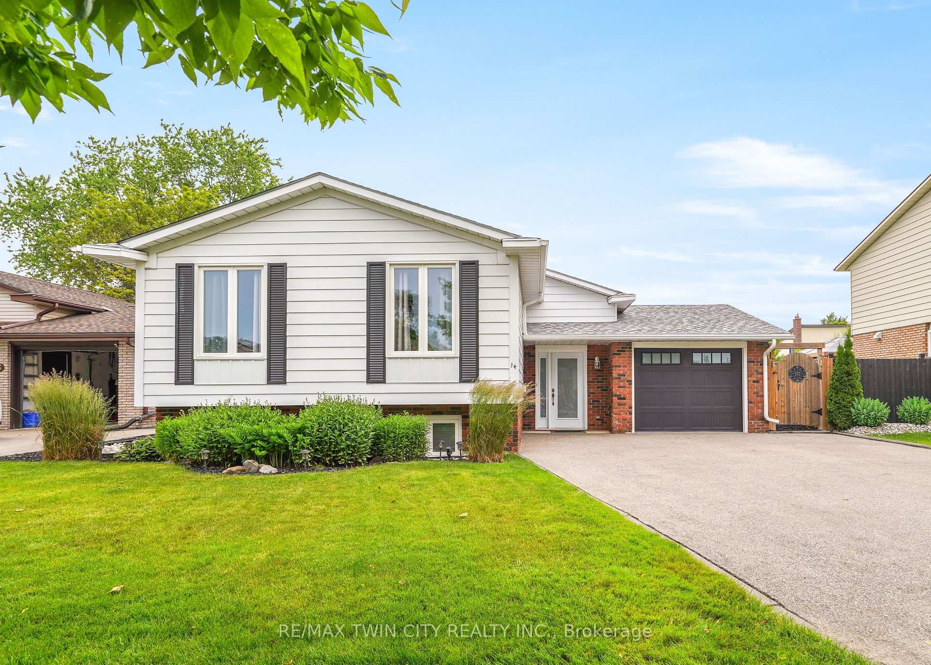 14 Nashua Drive, Brantford