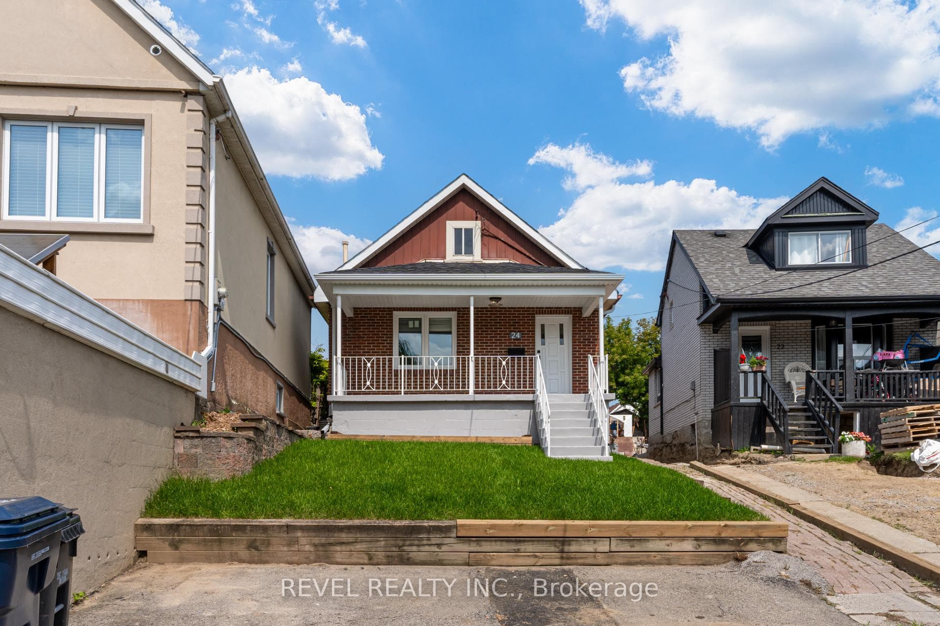 24 Kenora Crescent Unit Main, Keelesdale / Eglinton West, ON M6M 1C6 - Photo 1