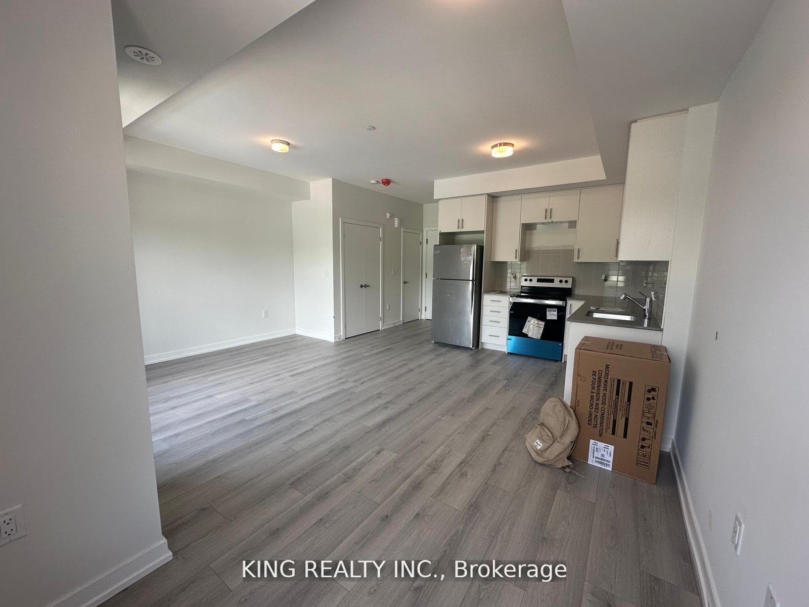 3566 Colonial Drive Unit 15, Mississauga, ON L5L 0C1 - Photo 1