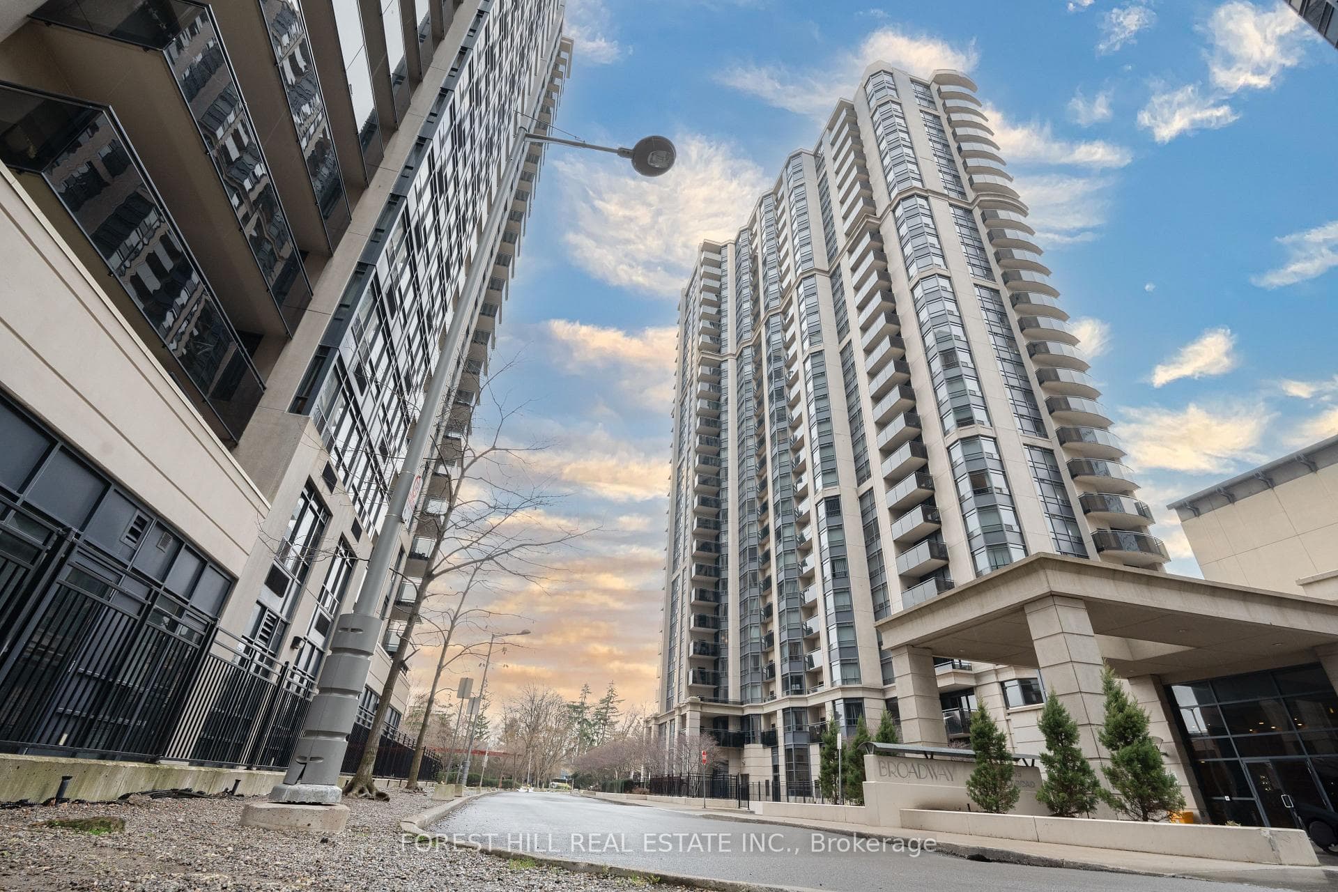 155 Beecroft Road Unit 2302, Thornhill / Willowdale, ON M2N 7C6 - Photo 1