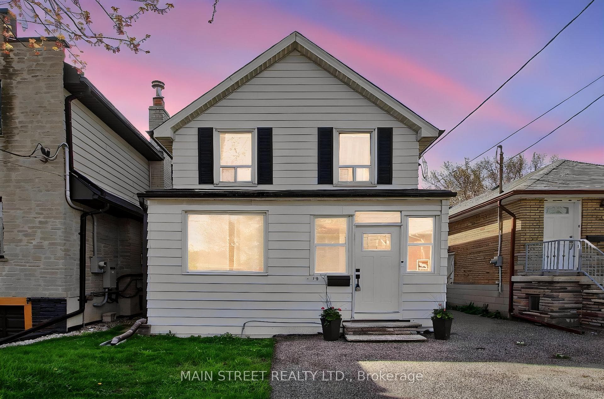 19 Macdonald Street, Toronto W06