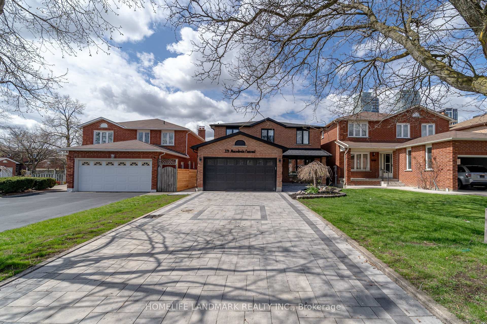 224 Macedonia Crescent, Mississauga, ON L5B 3R8 - Photo 1