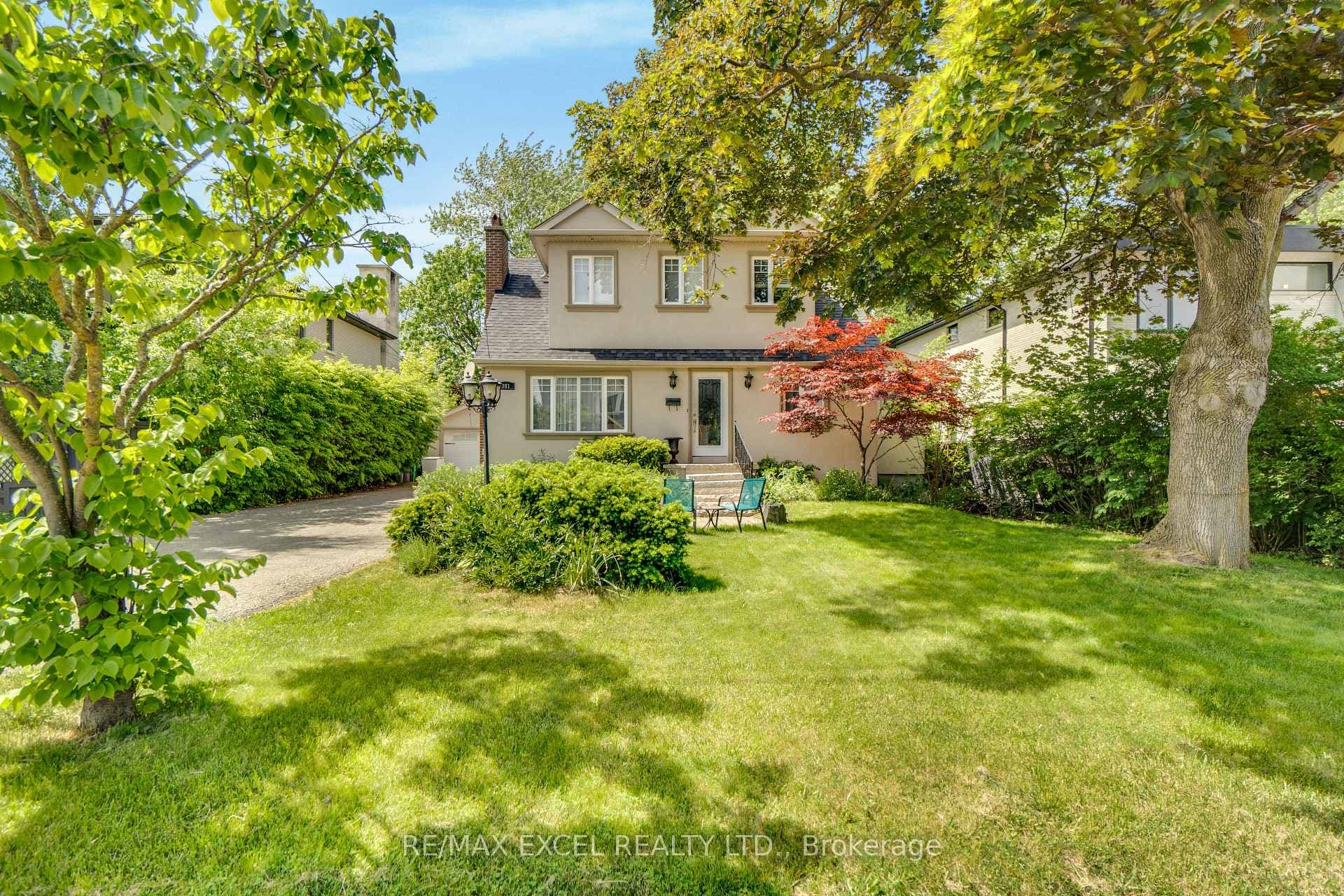 381 Niar Avenue, Mississauga, ON L5G 1W2 - Photo 1