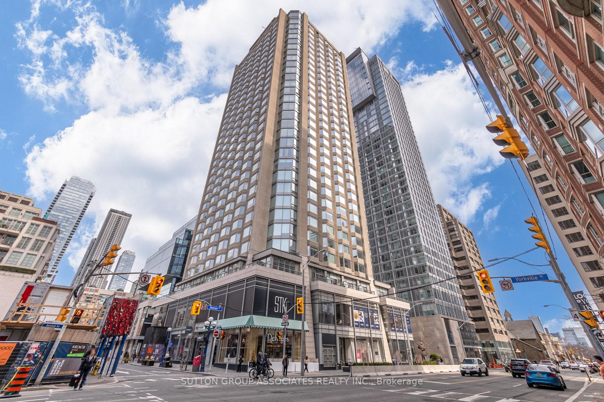 155 Yorkville Avenue Unit 2601, Annex / Yorkville / Summerhill, ON M5R 0B4 - Photo 1