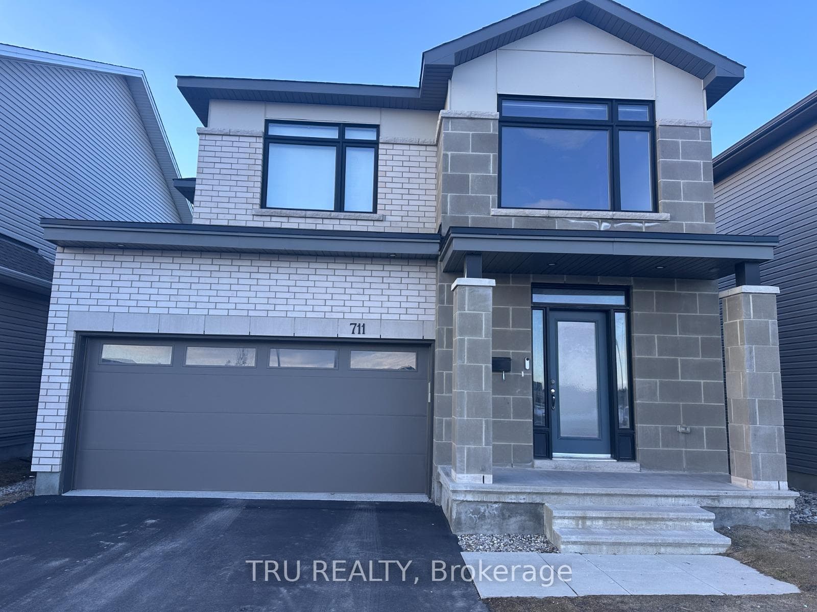 711 Cope Drive, Stittsville - Munster - Richmond, ON K2S 2P7 - Photo 1
