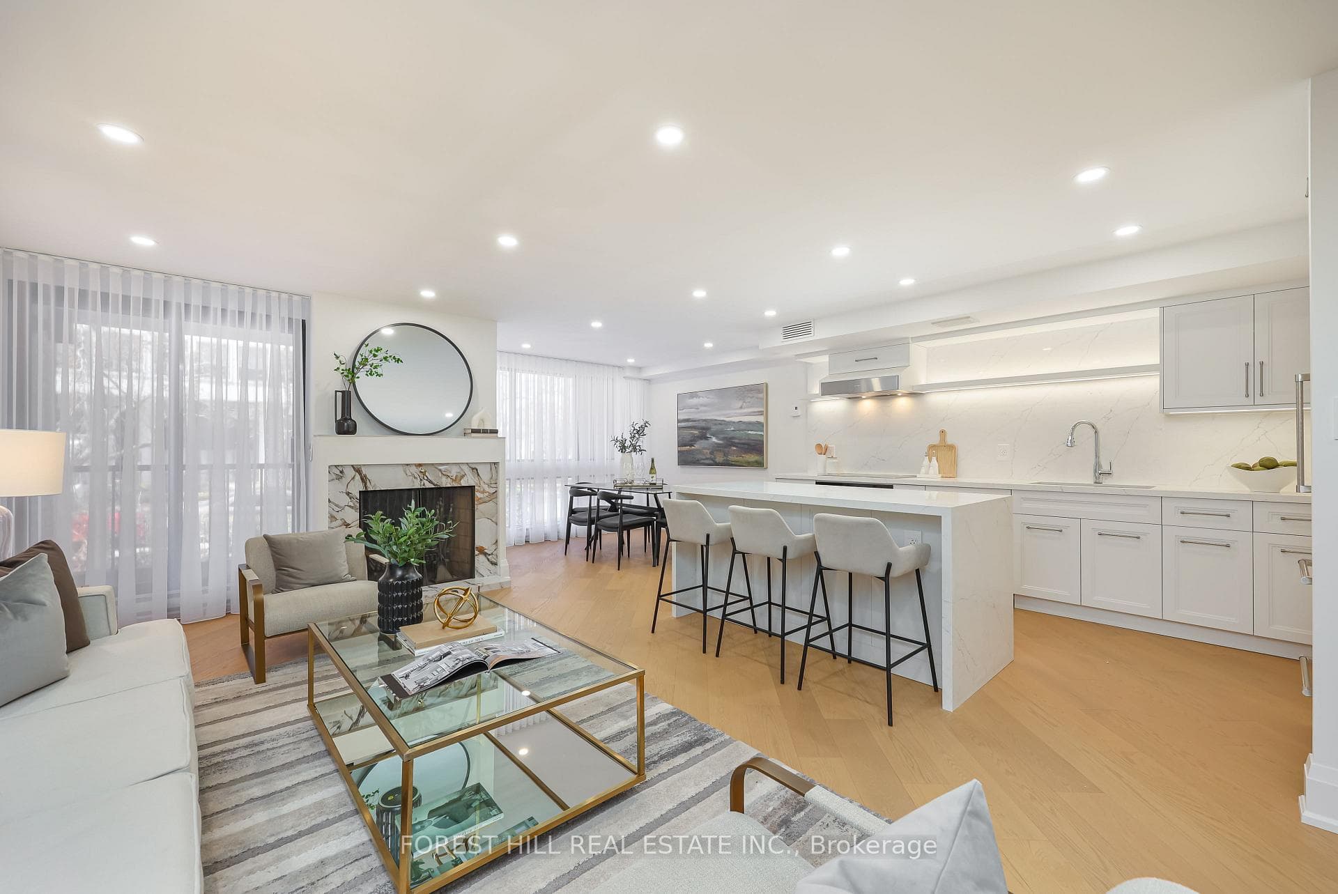 349 St Clair Avenue Unit 115, Annex / Yorkville / Summerhill, ON M5P 1N3 - Photo 1