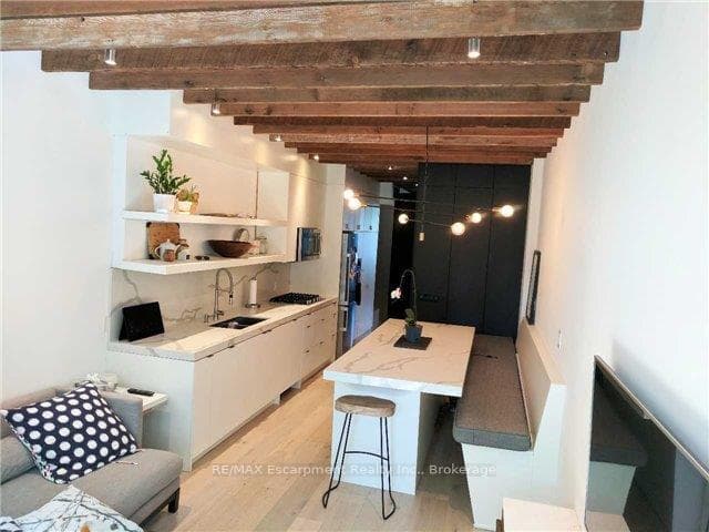 2557 Dundas Street Unit 1, Bloor West Village / Swansea, ON M6P 1X6 - Photo 1