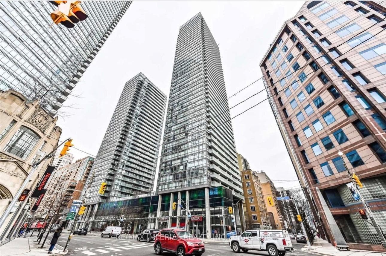 38 Grenville Street Unit 1006, Downtown Toronto / Waterfront, ON M4Y 1A5 - Photo 1