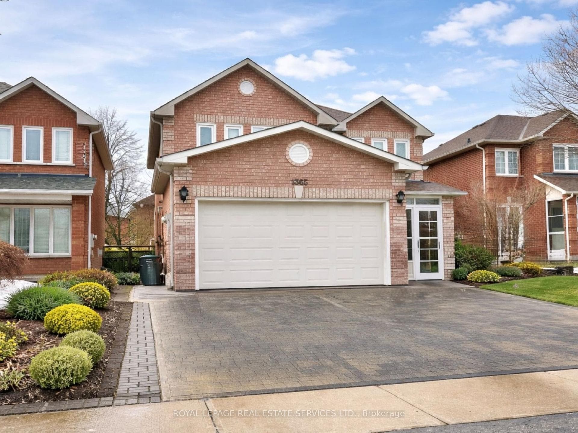 1365 Willowvale Gardens Unit Bsmt, Mississauga, ON L5V 1V1 - Photo 1