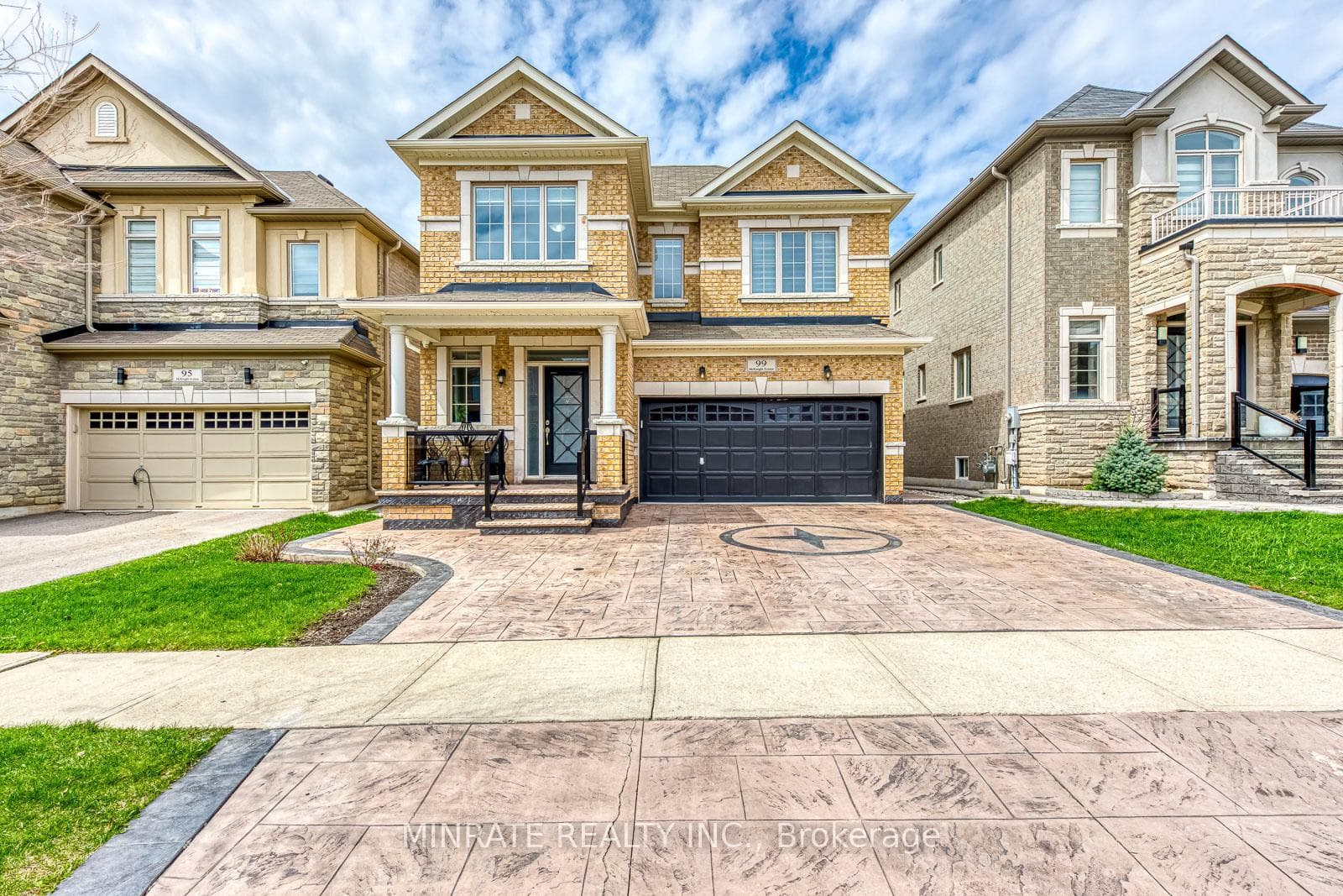 99 McKnight Avenue, Hamilton