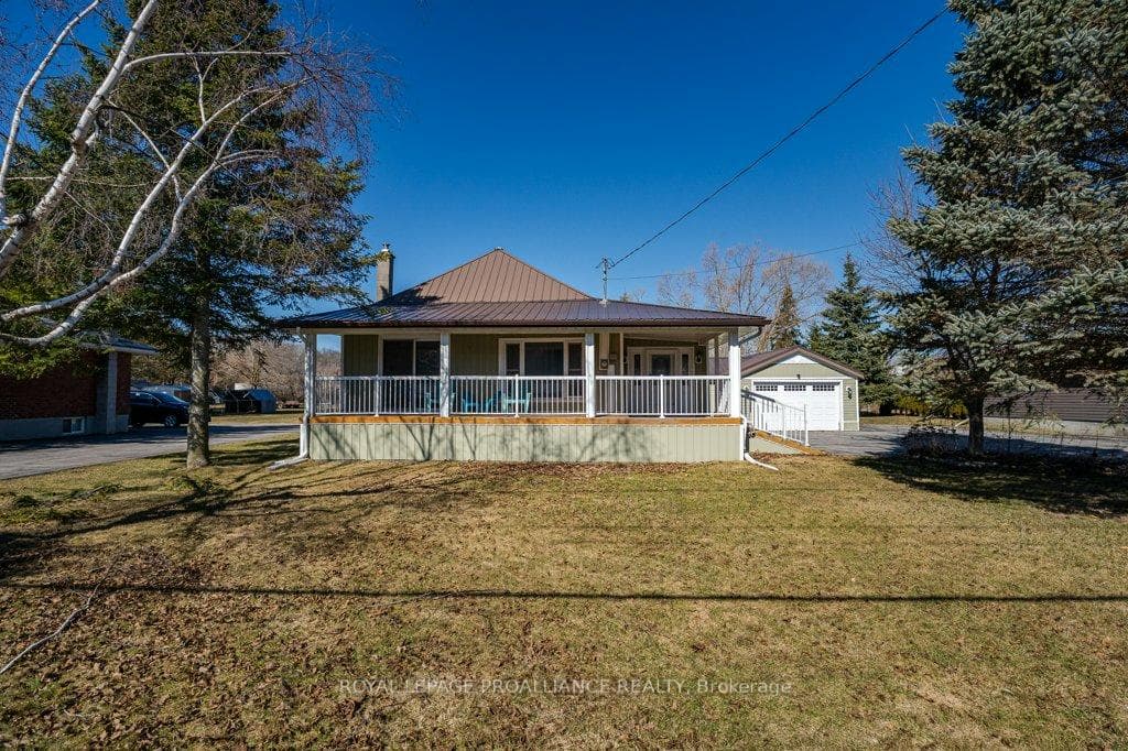 262 South Trent Street, Quinte West, ON K0K 1C0 - Photo 1
