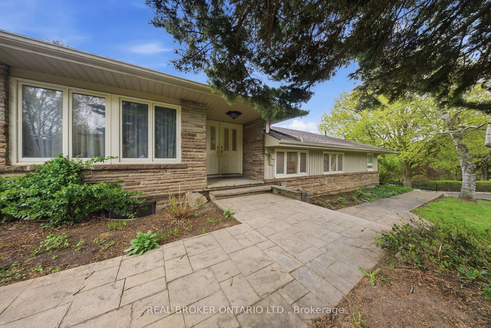 529 Conservation Drive, Brampton, ON L6Z 0C1 - Photo 1
