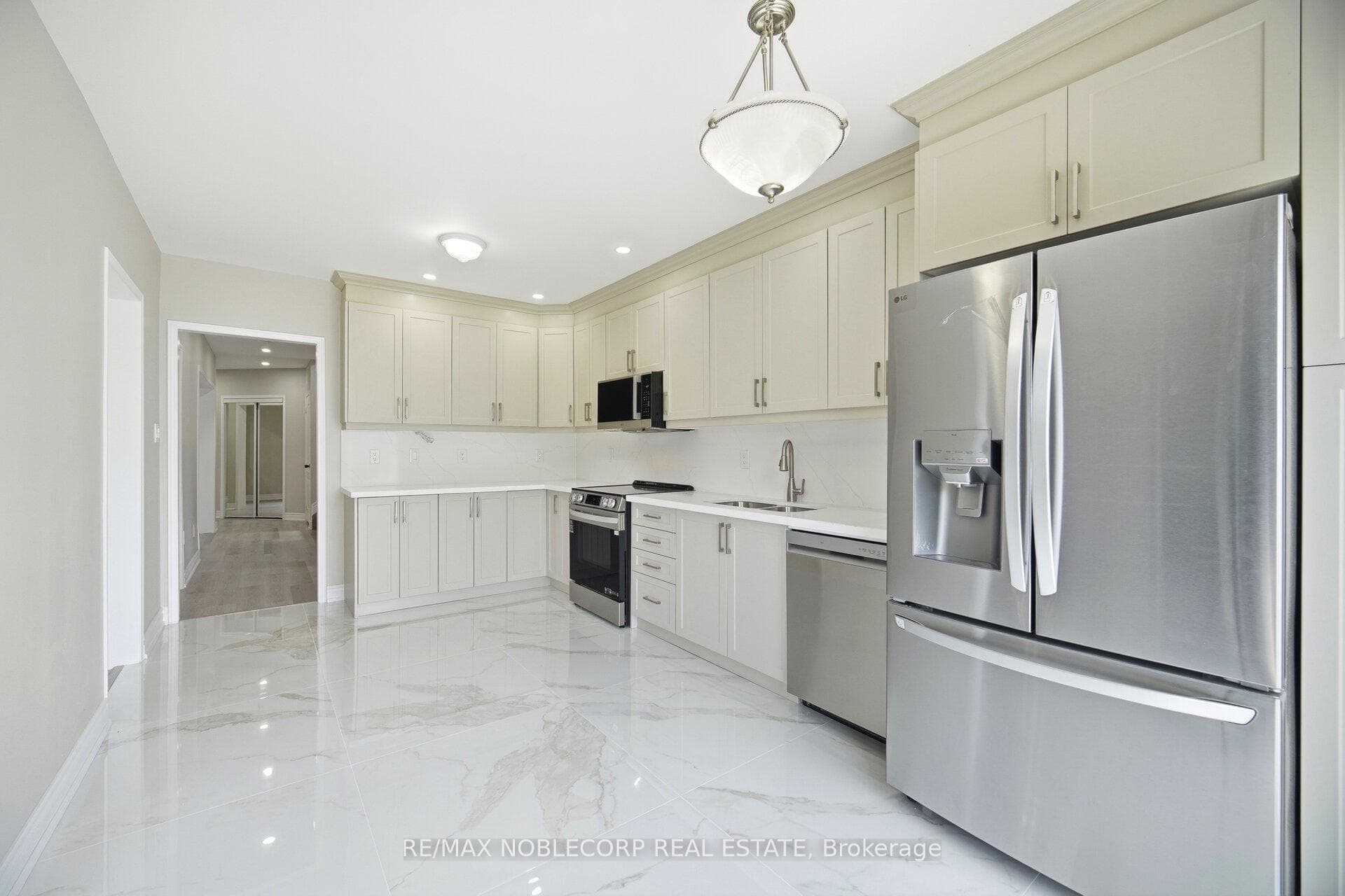 22 Gold Hill Road Unit Upper, Brampton, ON L6X 4V2 - Photo 1