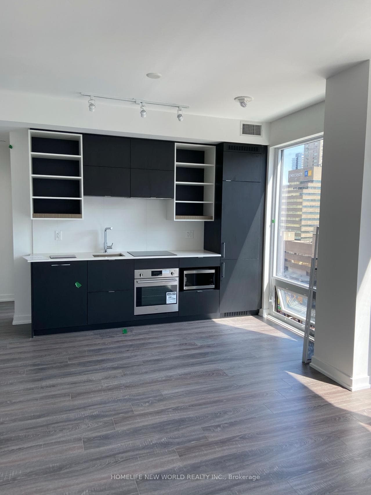 20 Edward Street Unit 902, Downtown Toronto / Waterfront, ON M5G 1C9 - Photo 1