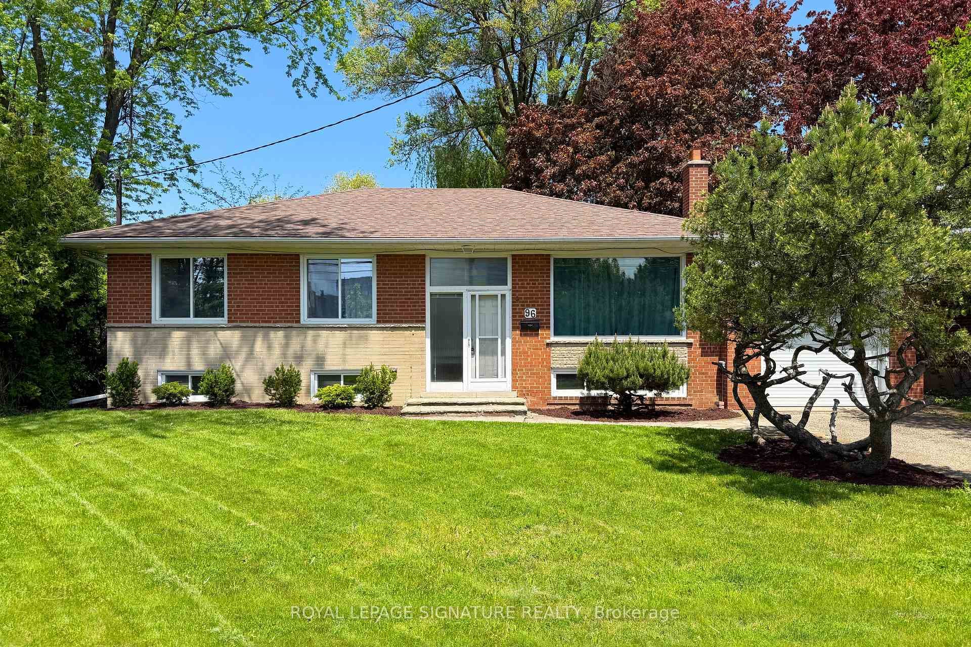 96 Elvaston Drive, Don Mills / Parkwoods / Victoria Village, ON M4A 1N6 - Photo 1