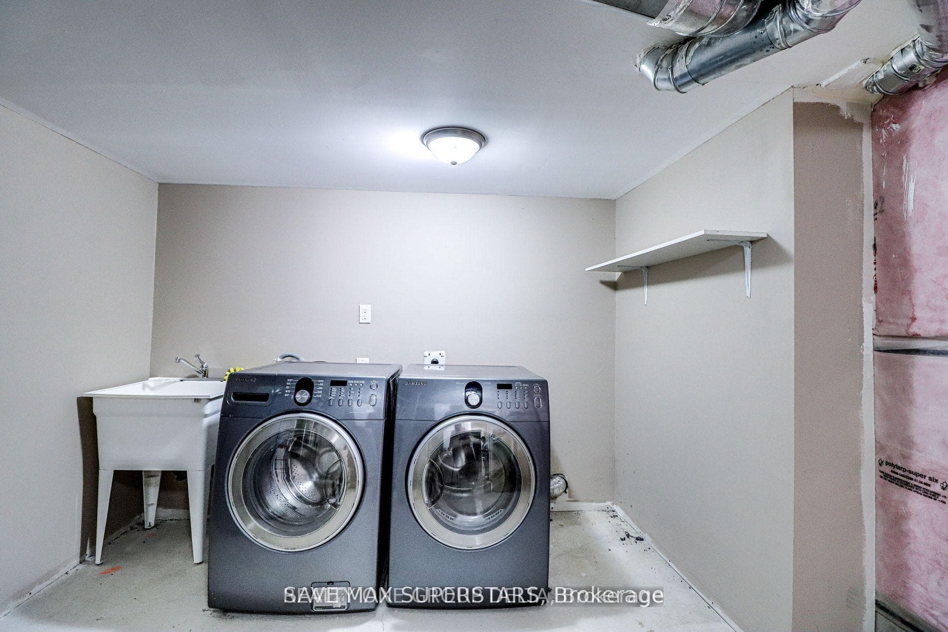 8 Charlemagne Avenue Unit Lower, Barrie, ON L4M 0A9 - Photo 1