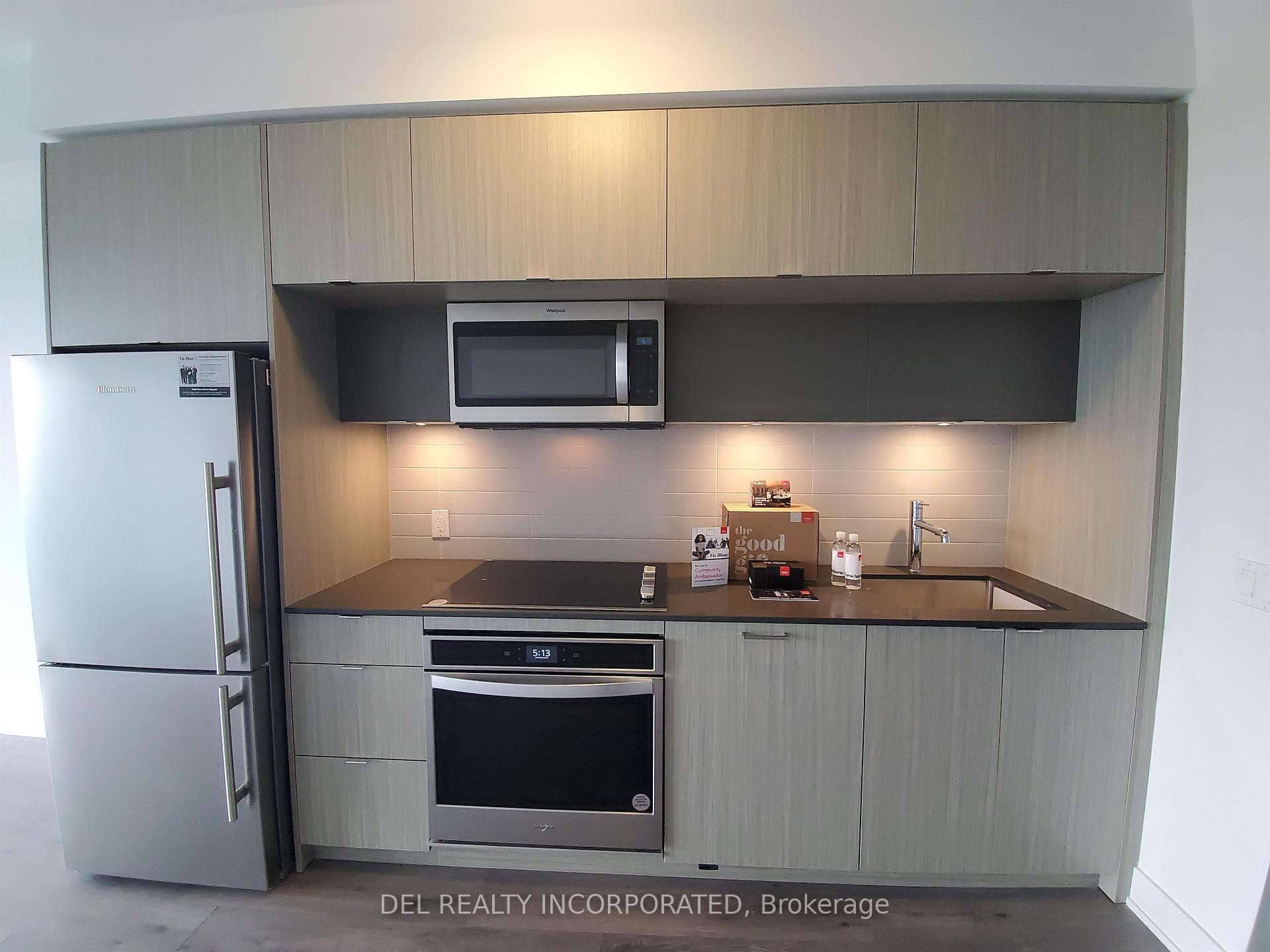 585 Bloor Street Unit 3023, Toronto C08