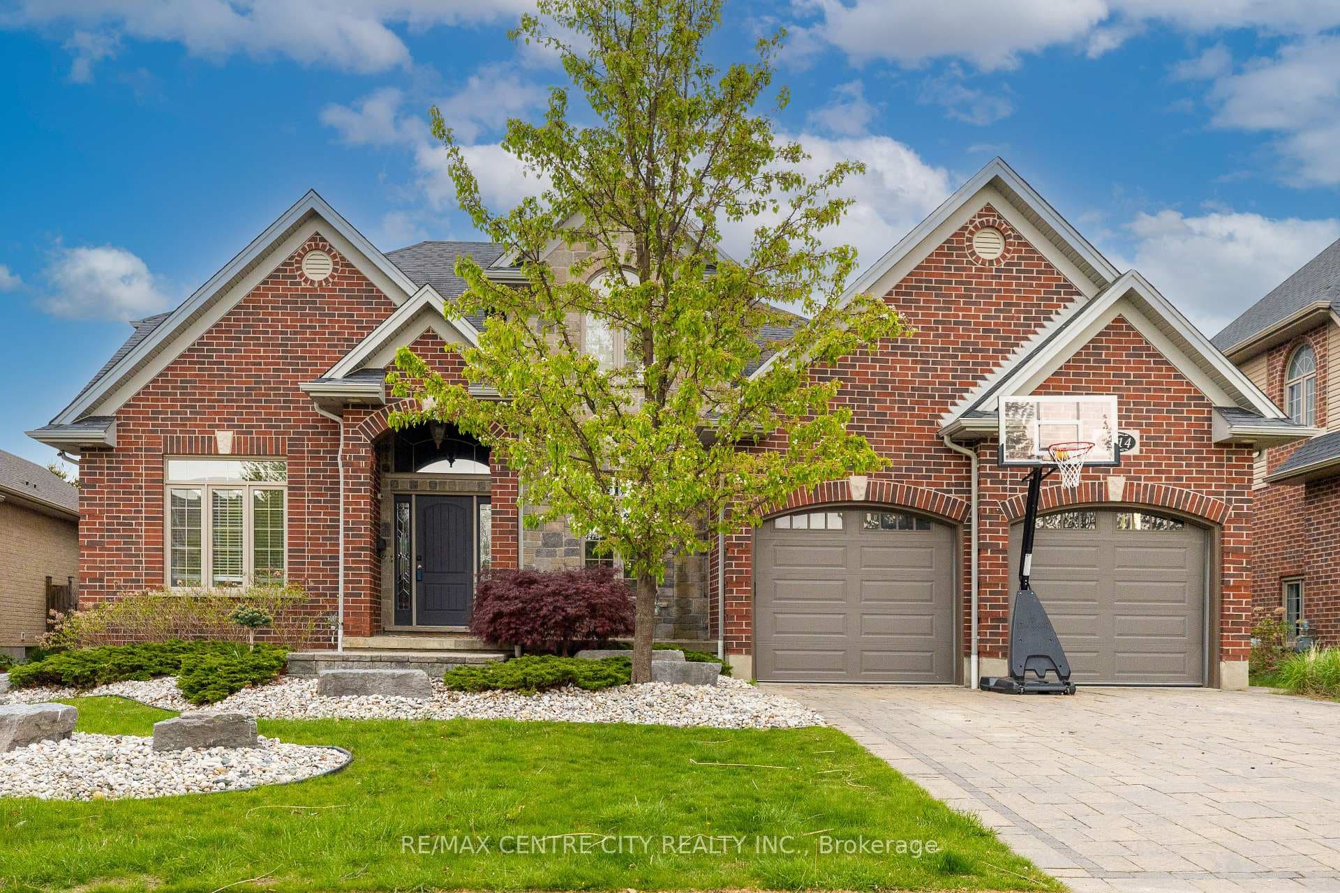 2114 Riverbend Road, London South, ON N6K 0A3 - Photo 1