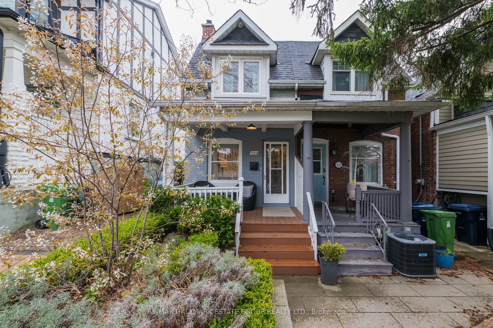 335 Kenilworth Avenue, Toronto E02