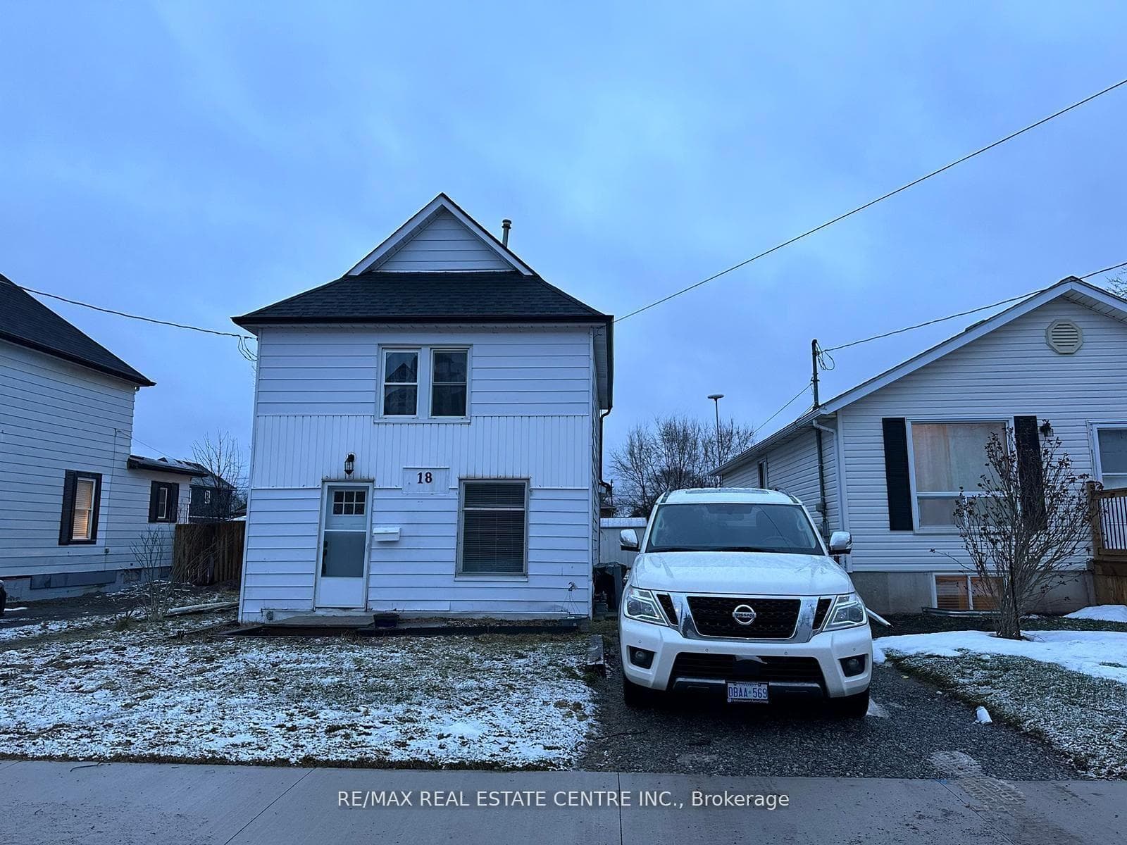 18 Forks Road, Welland, ON L3B 5K1 - Photo 1