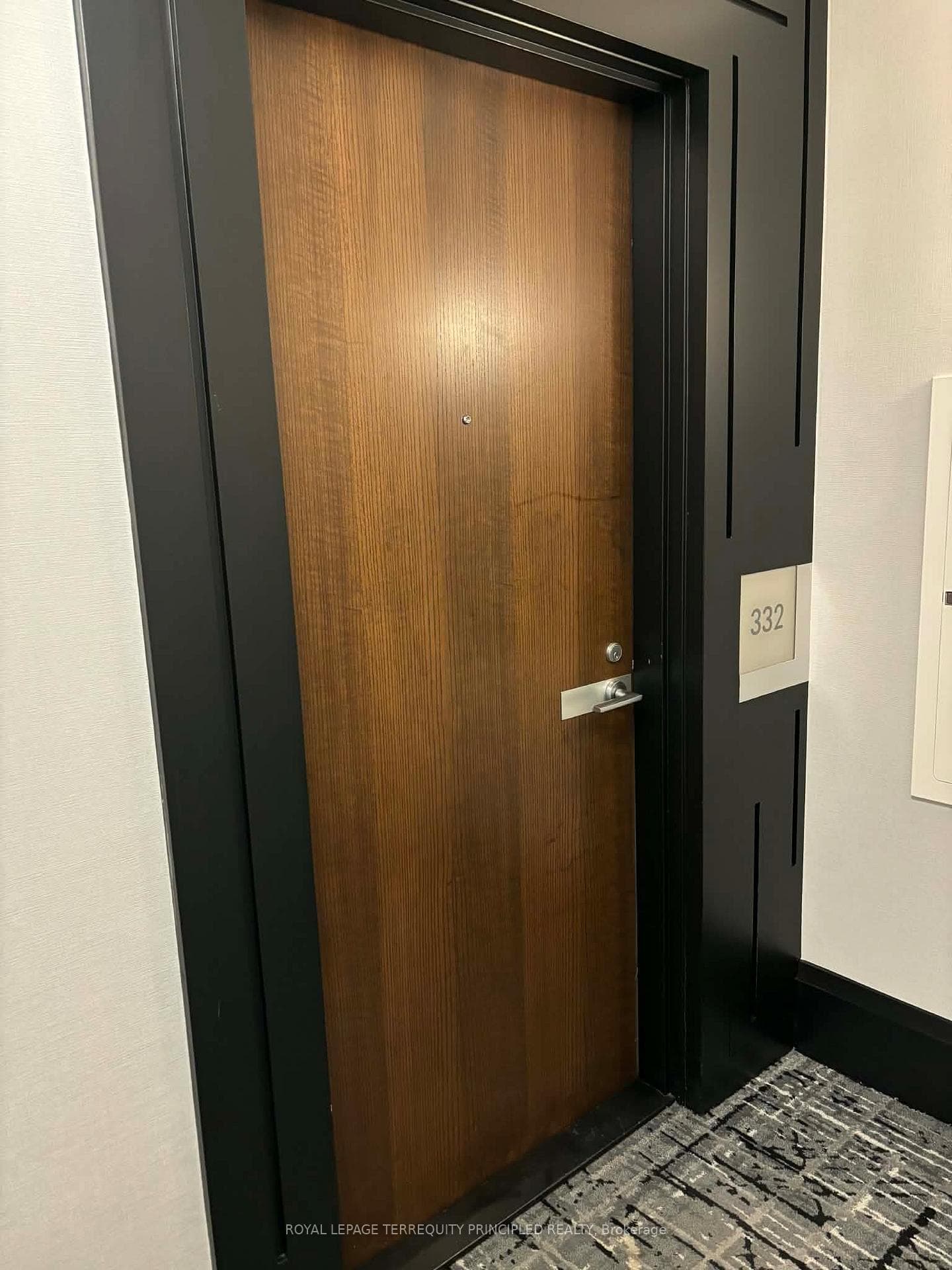 111 Elizabeth Street Unit 332, Downtown Toronto / Waterfront, ON M5G 1P7 - Photo 1