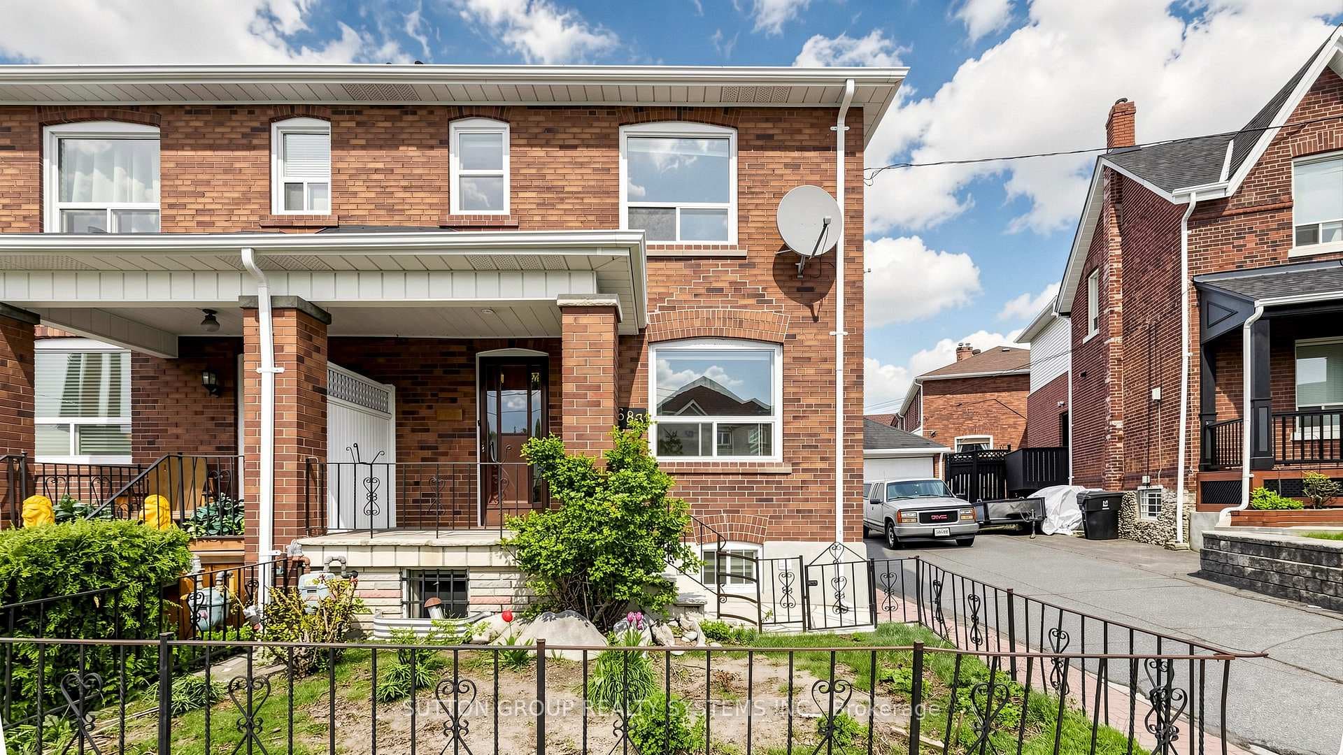 683 Old Weston Road, Keelesdale / Eglinton West, ON M6N 3B6 - Photo 1