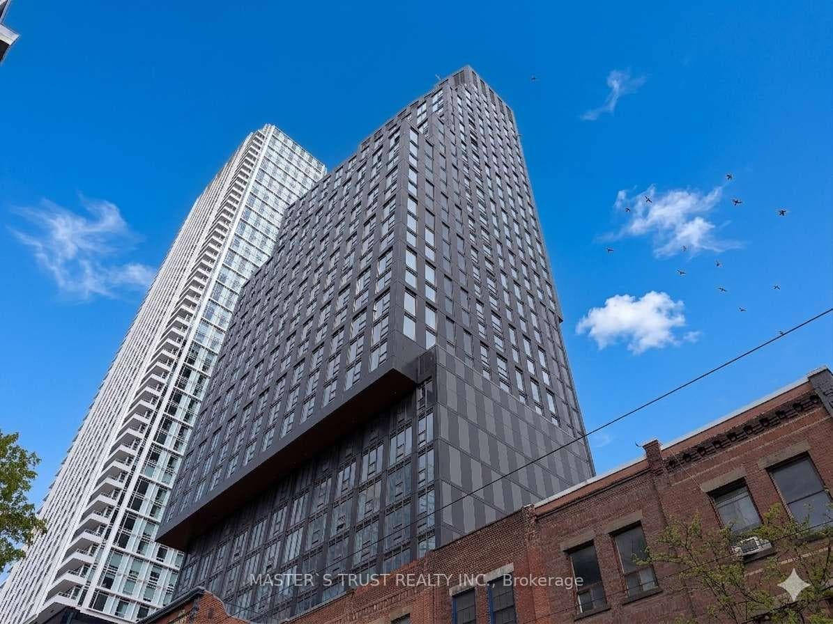 100 Queen Street Unit 805, Toronto C08